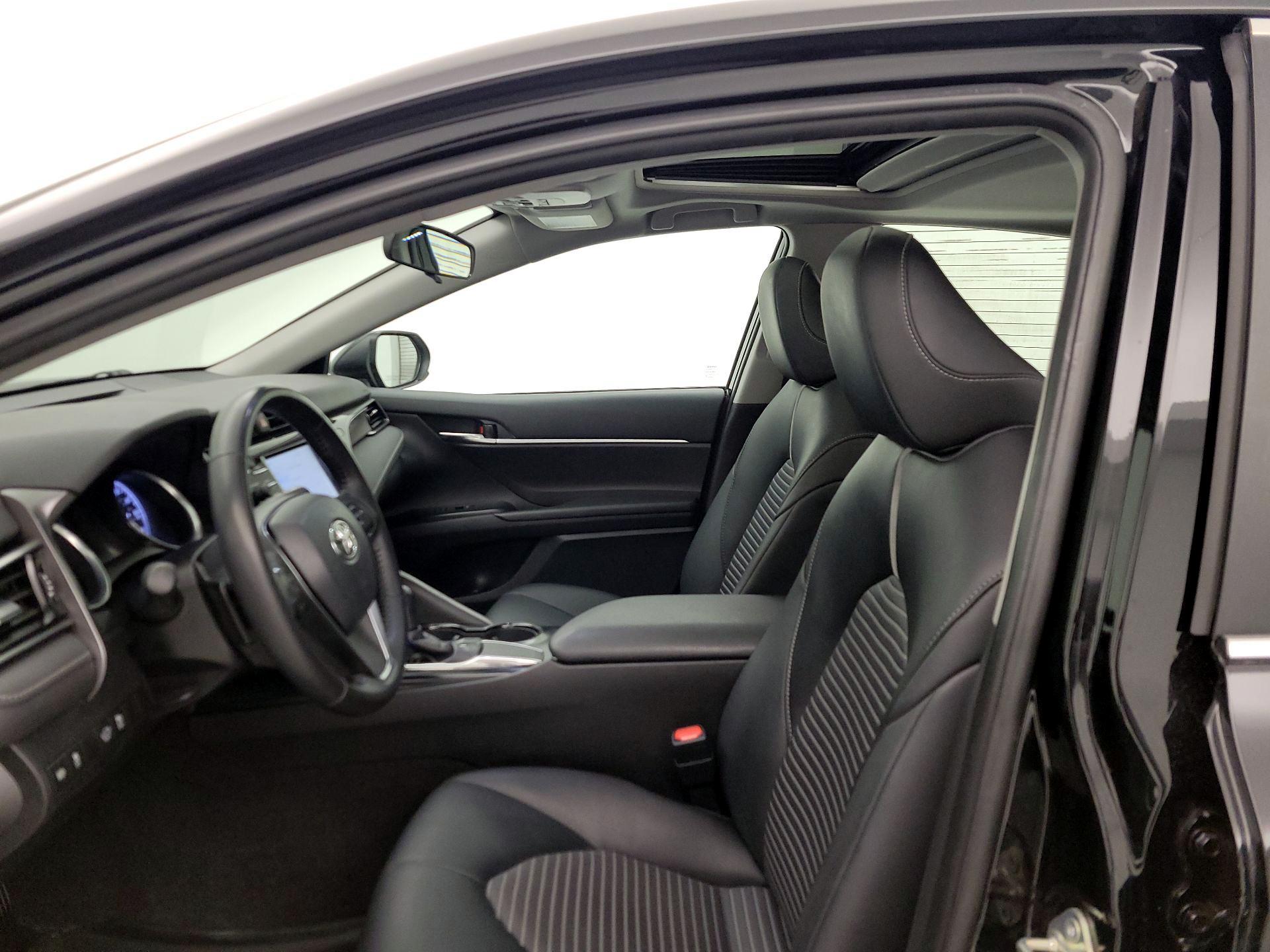 Thumbnail: 2020 Toyota Camry - 11