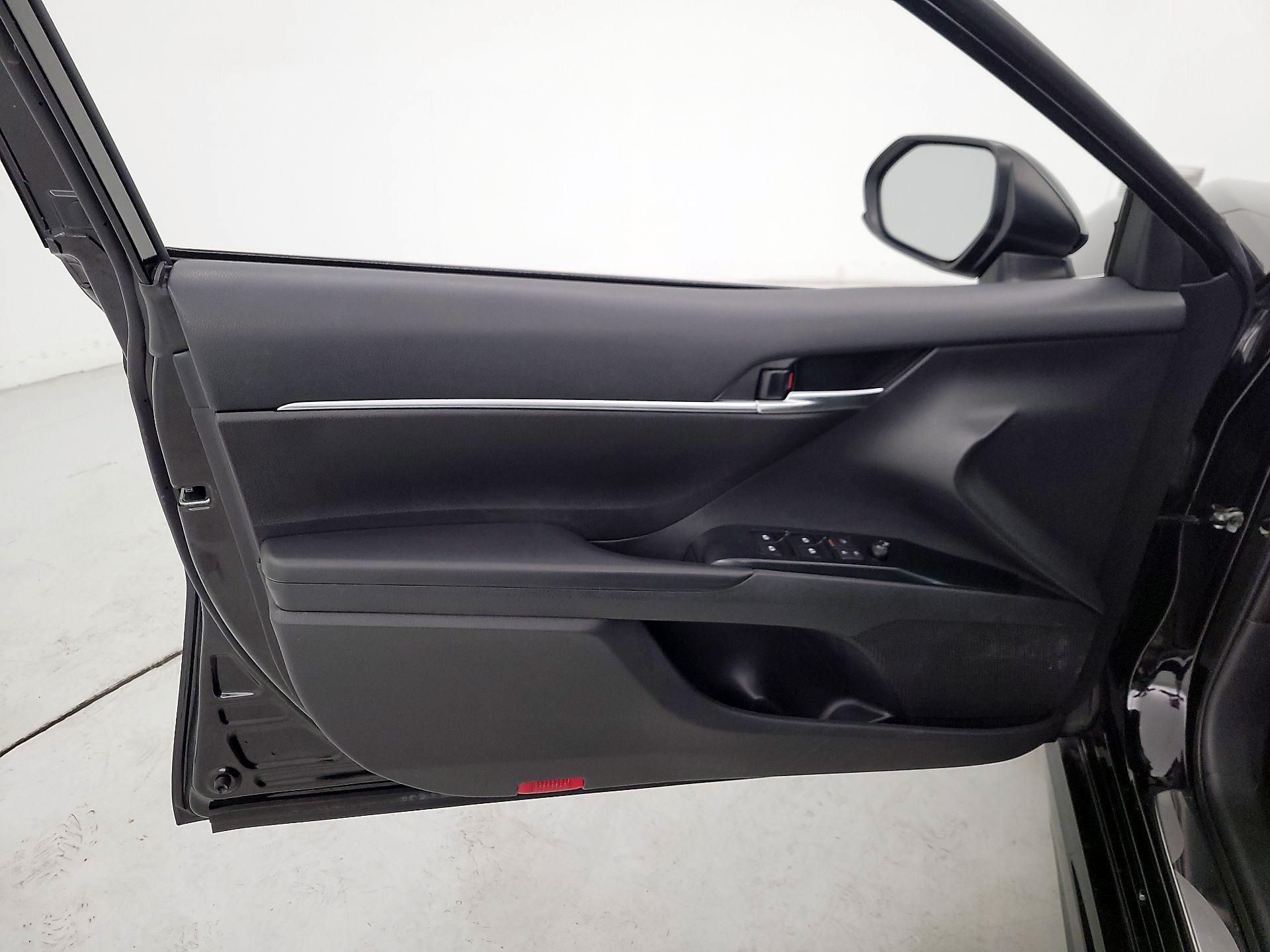 Thumbnail: 2020 Toyota Camry - 12