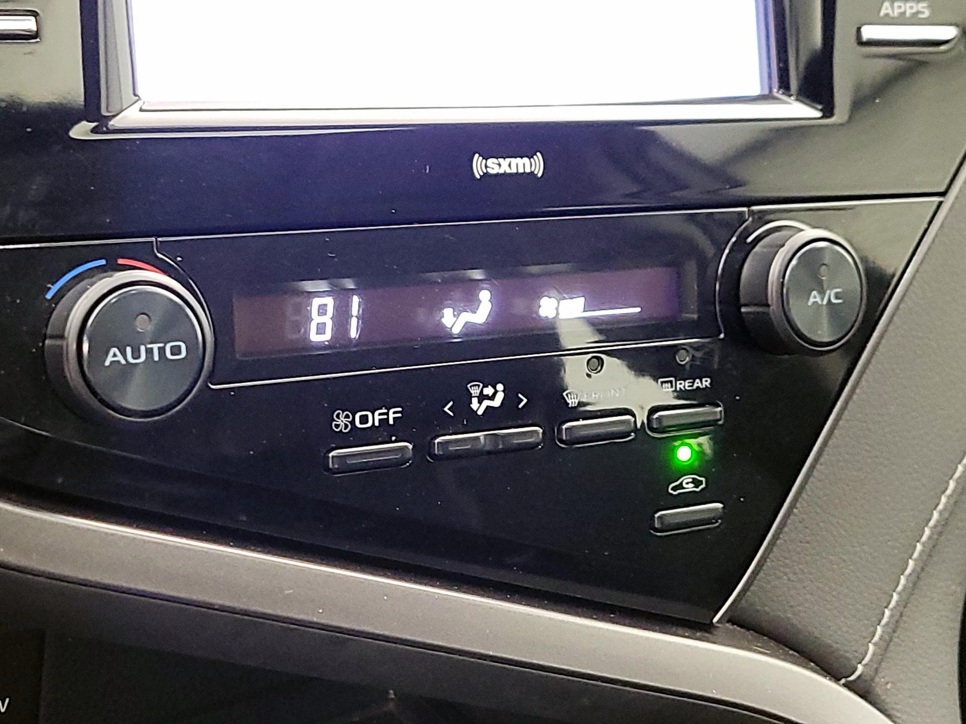 Thumbnail: 2020 Toyota Camry - 16