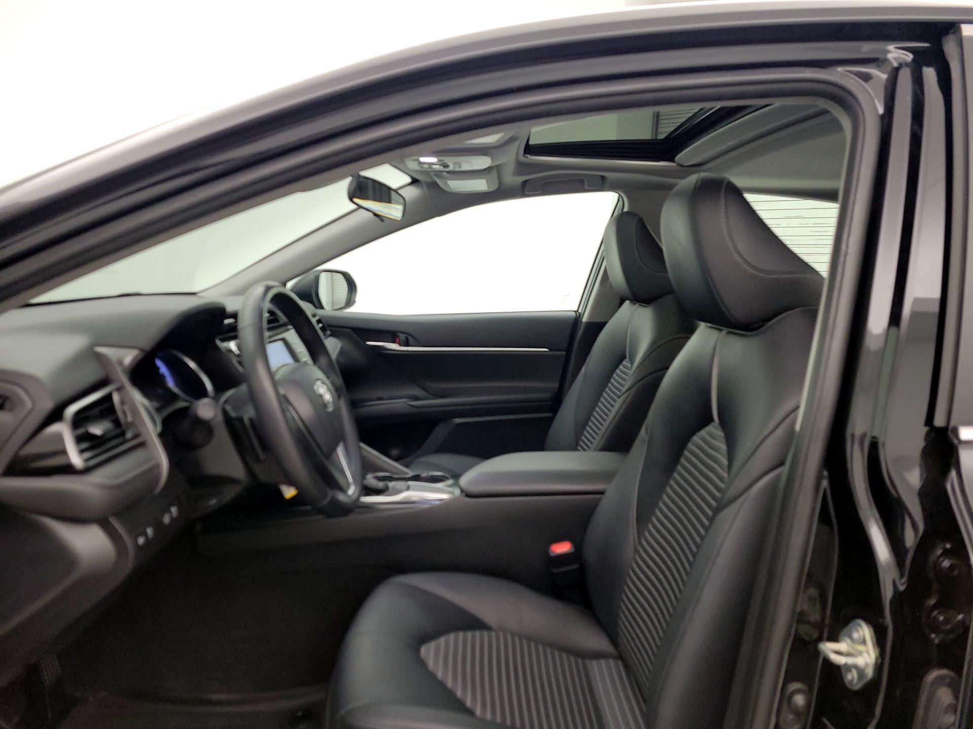 Thumbnail: 2020 Toyota Camry - 19