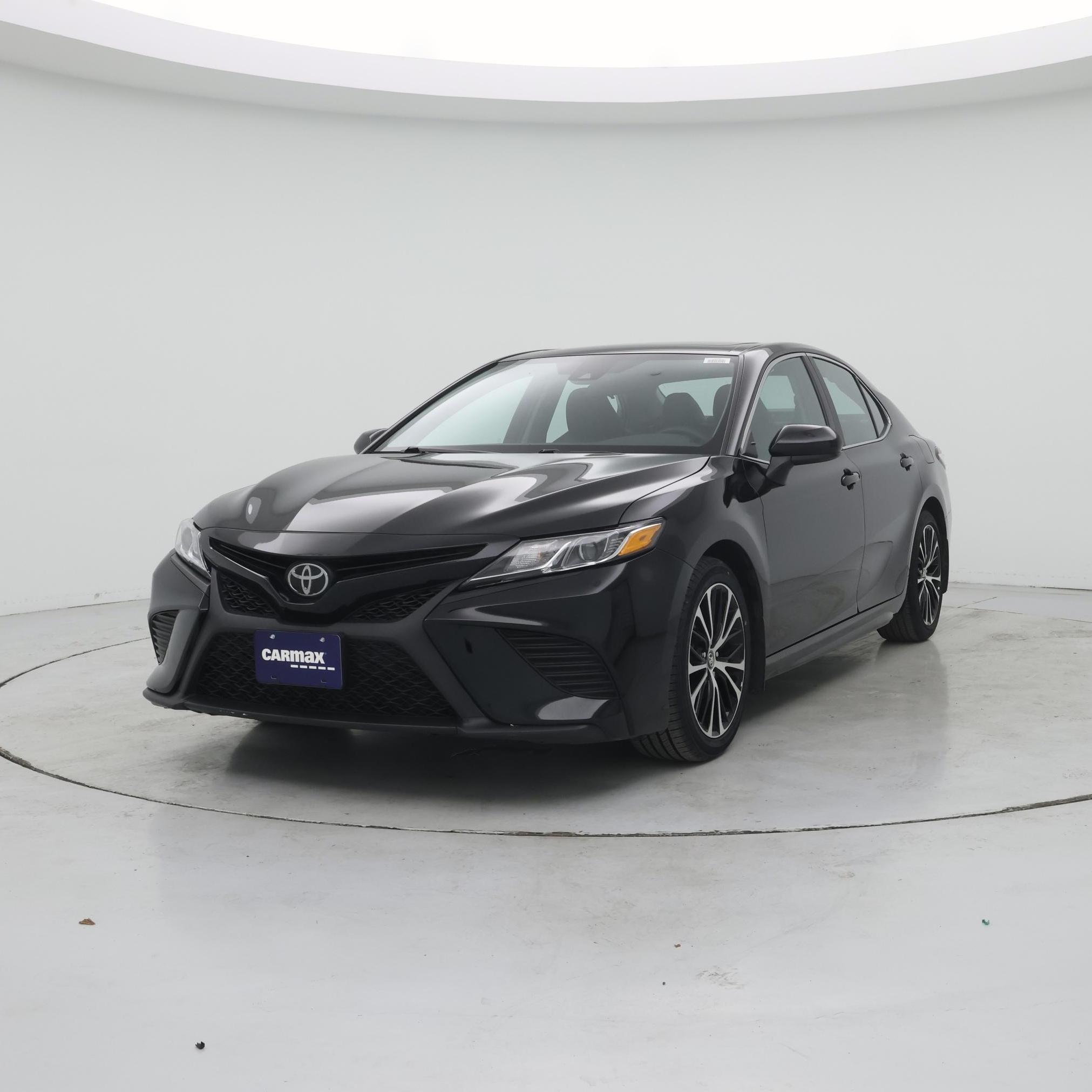 Thumbnail: 2020 Toyota Camry - 4