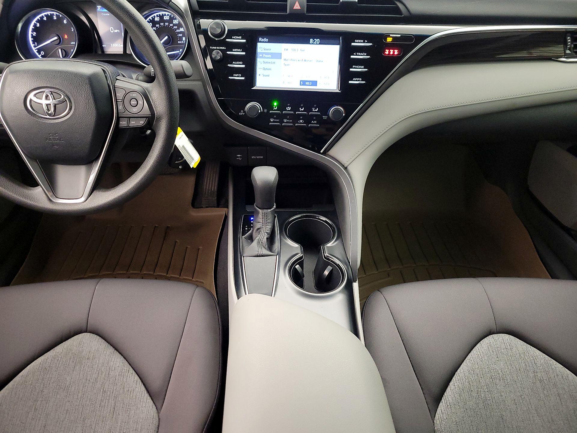 Thumbnail: 2018 Toyota Camry - 17