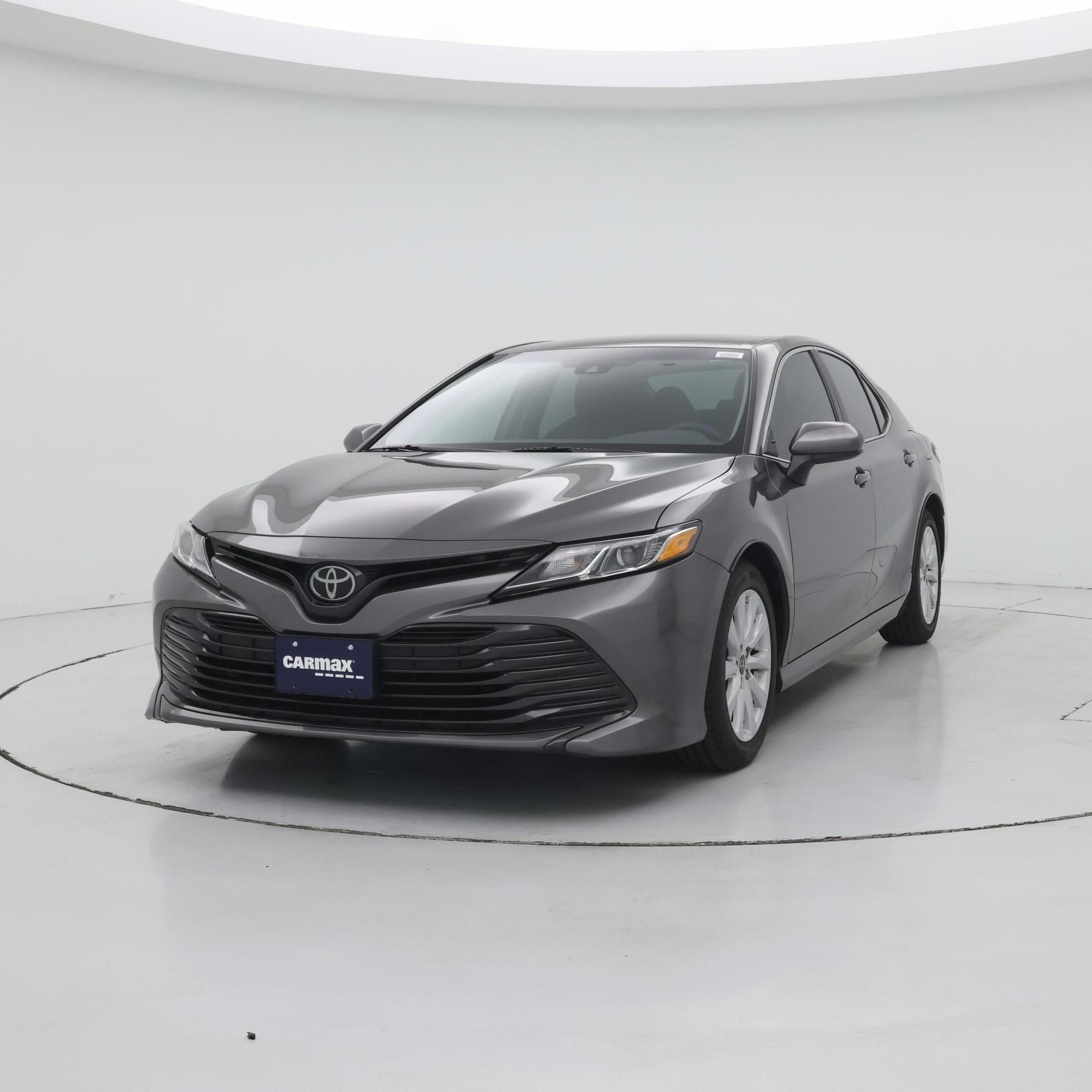 Thumbnail: 2018 Toyota Camry - 4