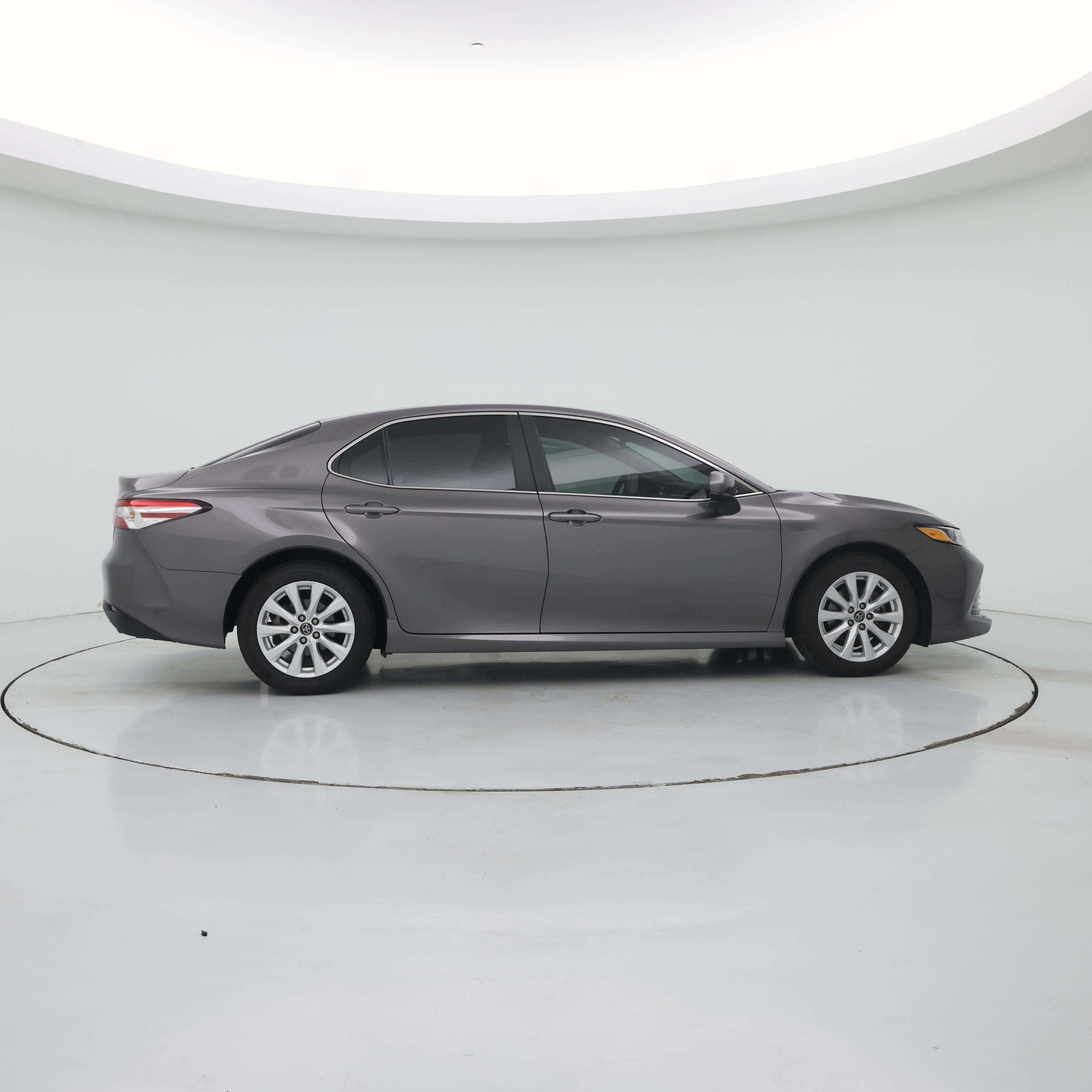 Thumbnail: 2018 Toyota Camry - 7