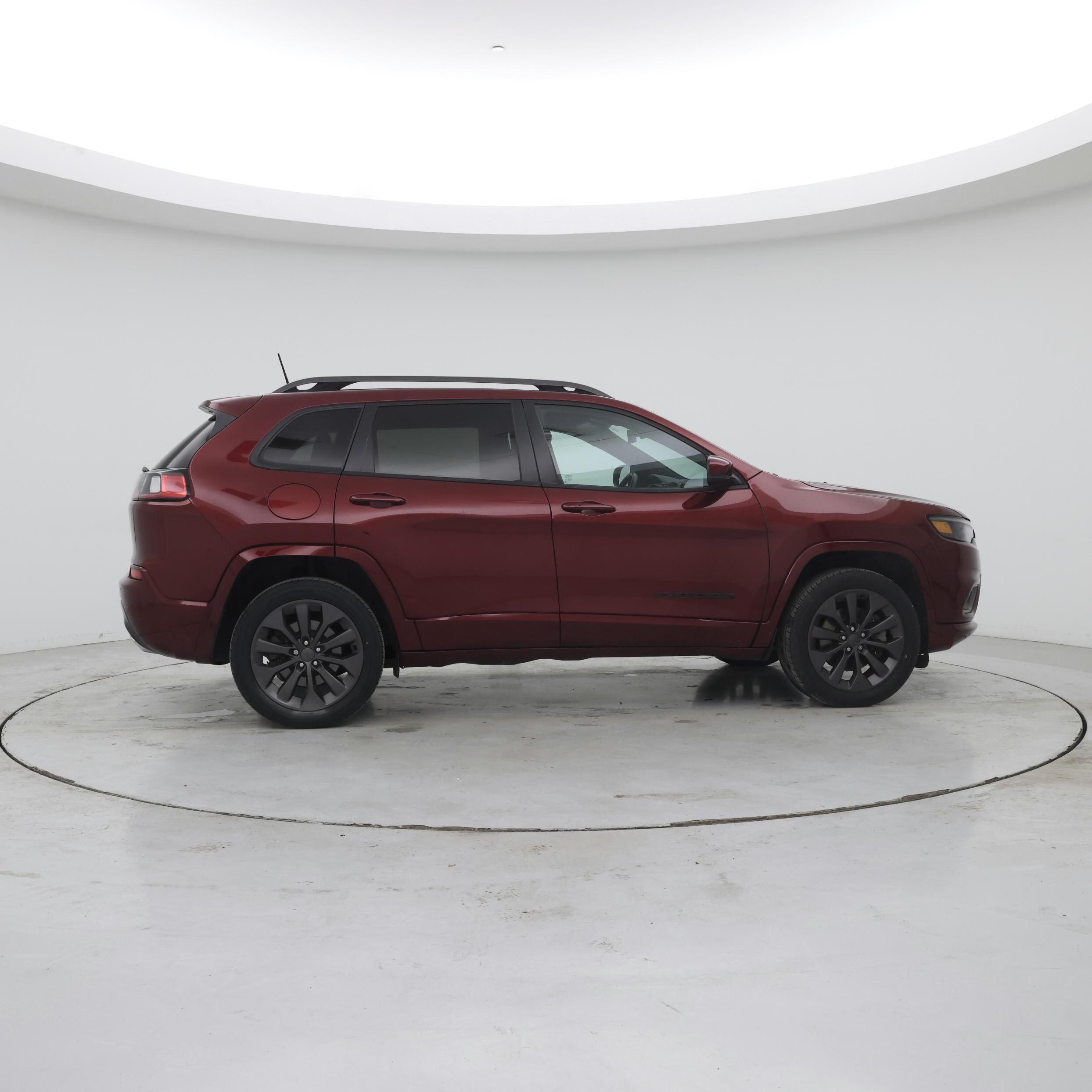 Thumbnail: 2019 Jeep Cherokee - 7