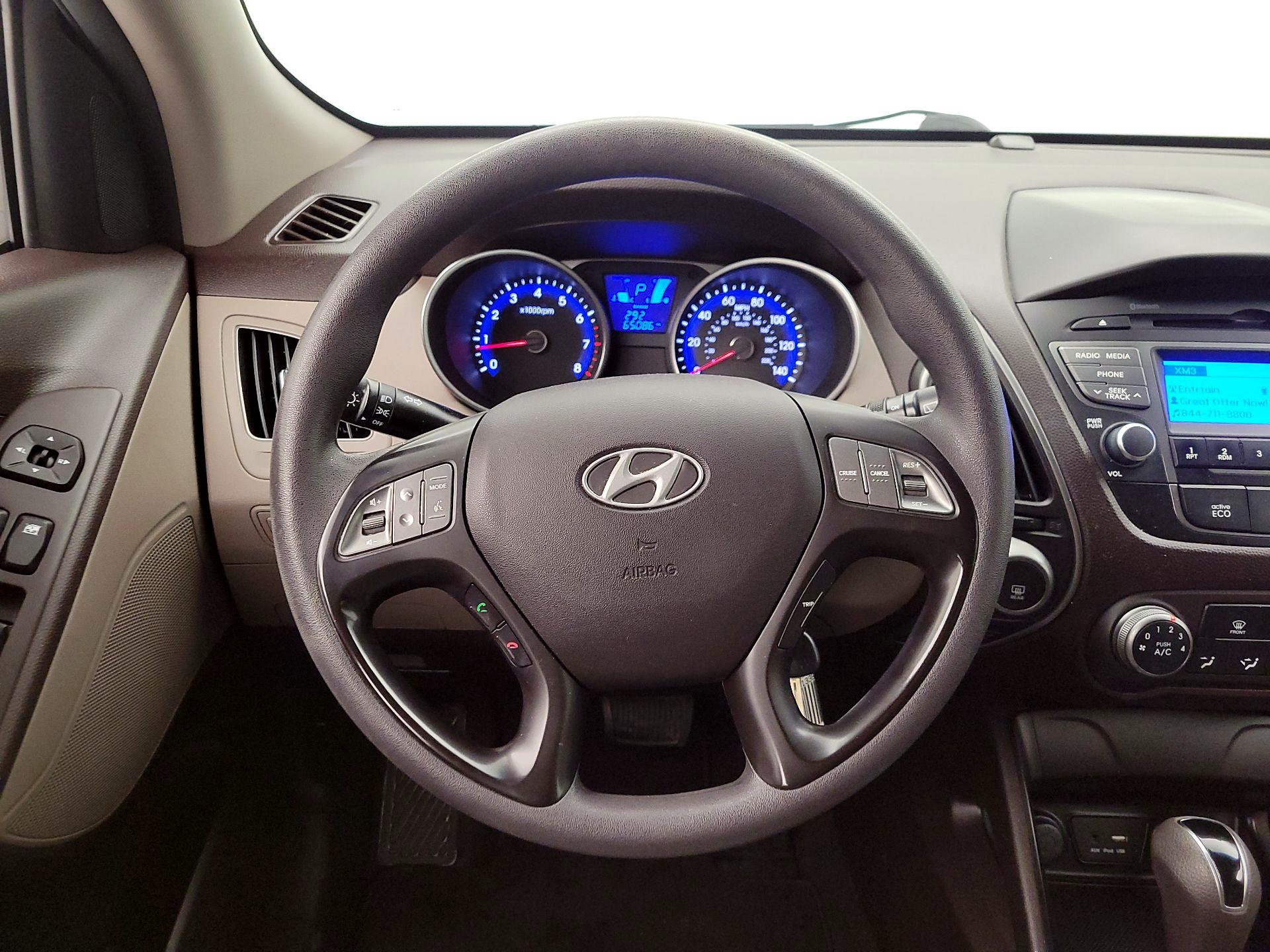 Thumbnail: 2015 Hyundai Tucson - 10