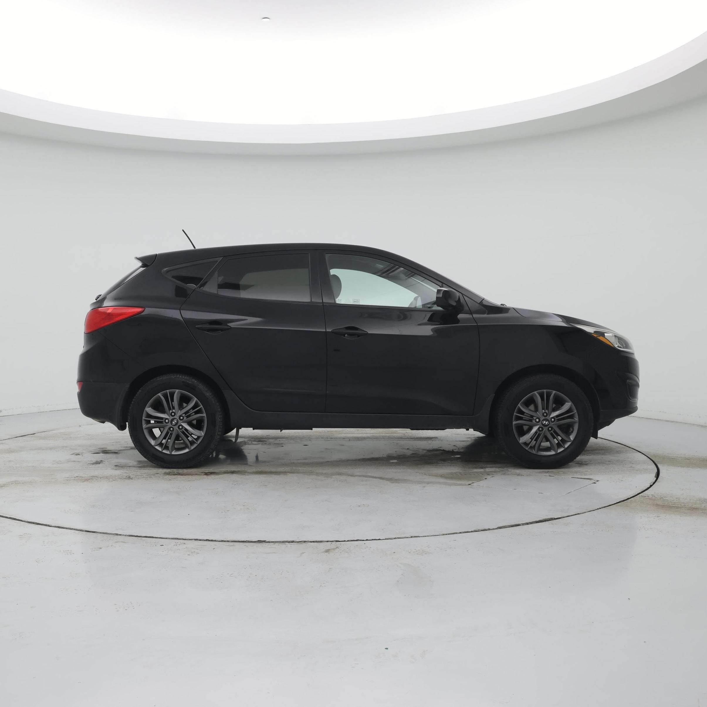 Thumbnail: 2015 Hyundai Tucson - 7