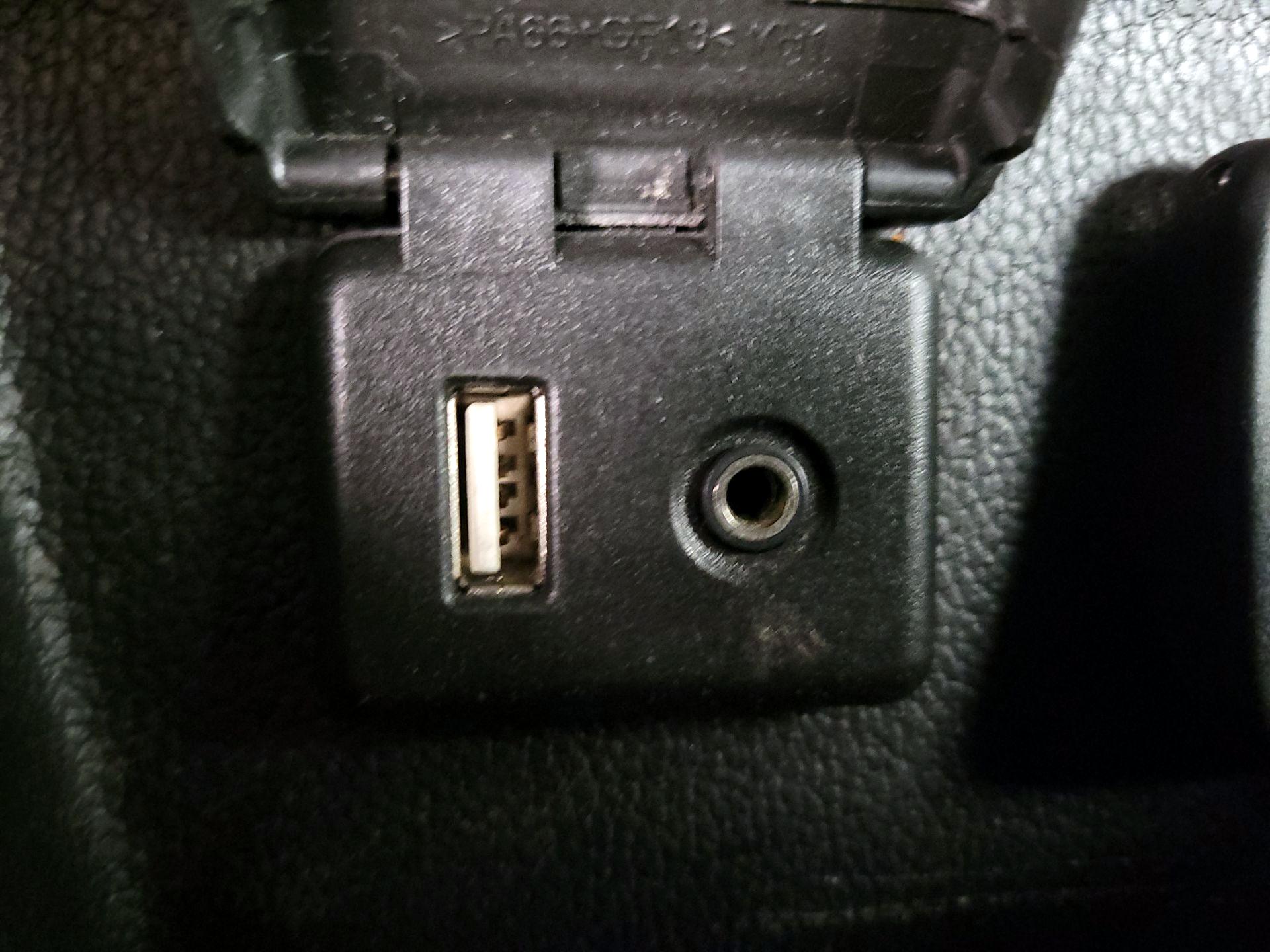 Thumbnail: 2017 Chevrolet Cruze - 18