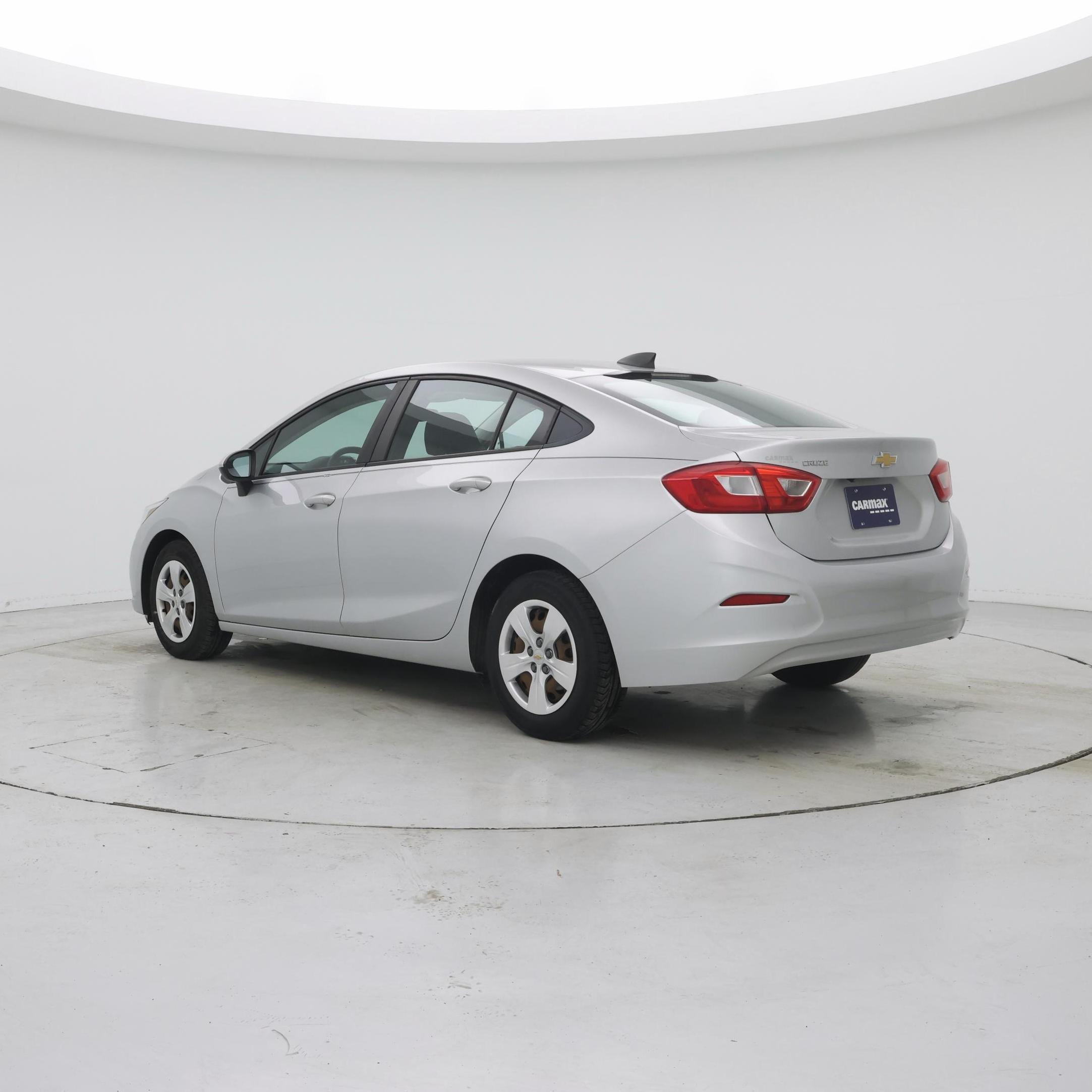 Thumbnail: 2017 Chevrolet Cruze - 2