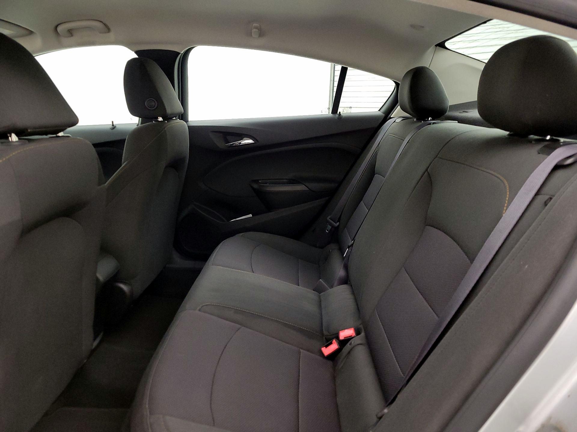 Thumbnail: 2017 Chevrolet Cruze - 19