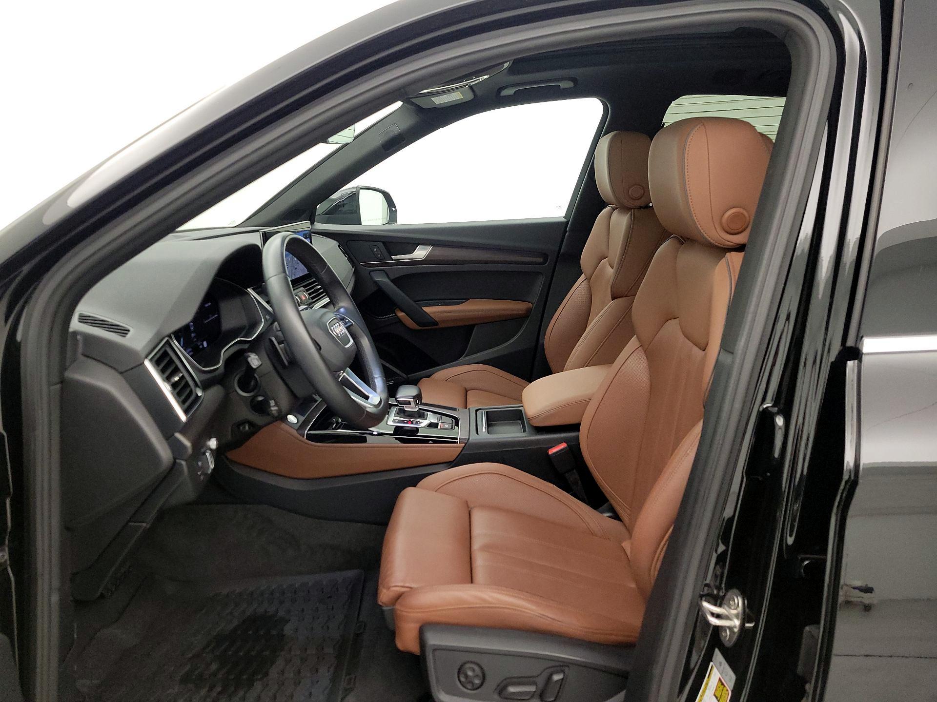 Thumbnail: 2022 Audi Q5 - 11