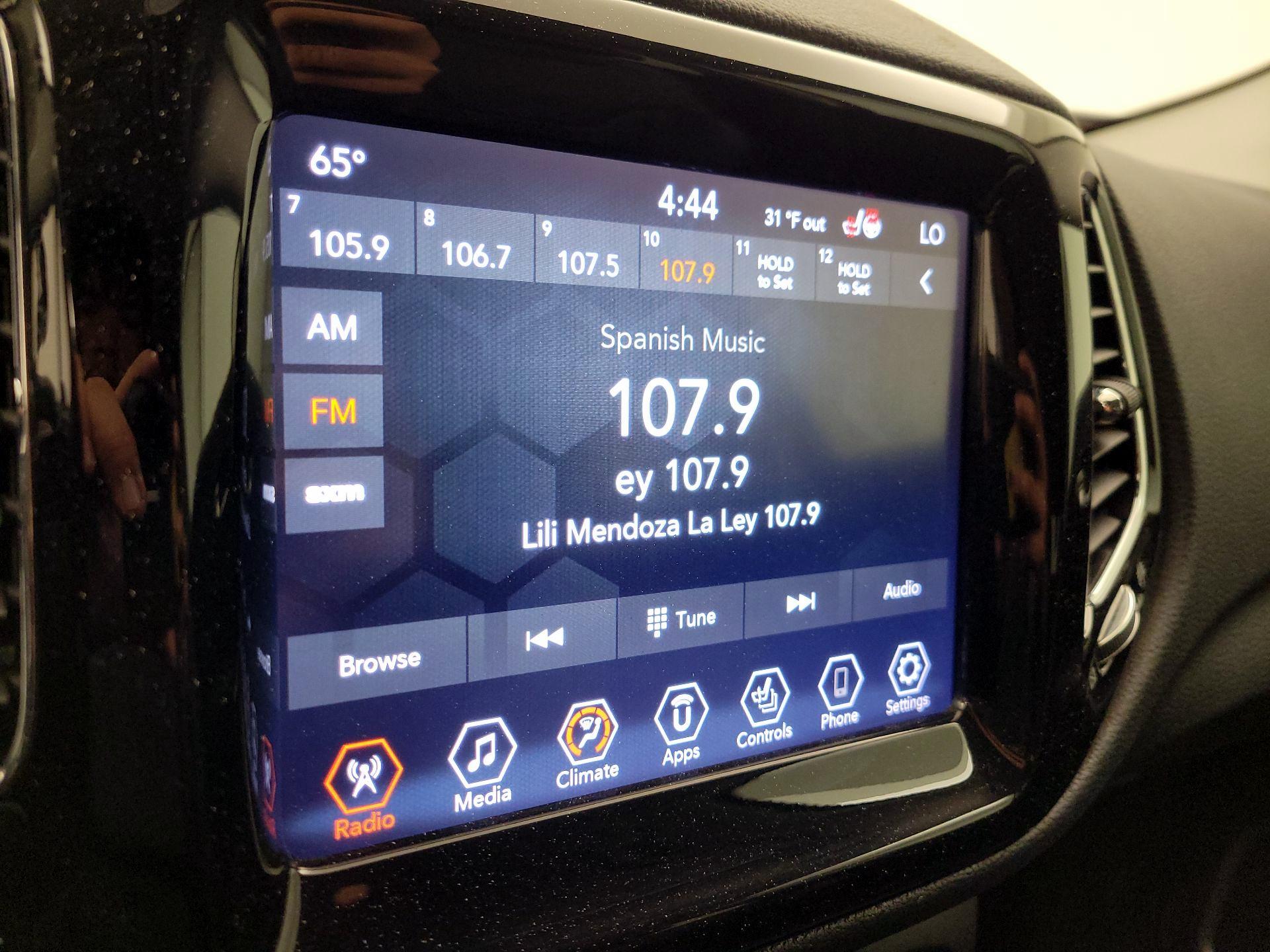 Thumbnail: 2020 Jeep Compass - 15