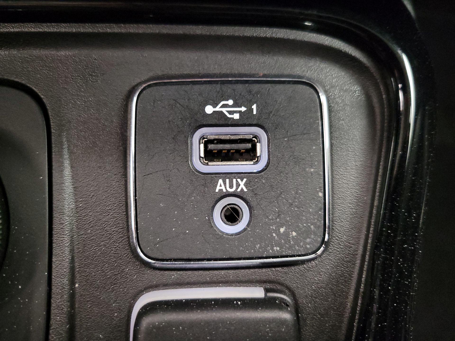 Thumbnail: 2020 Jeep Compass - 18