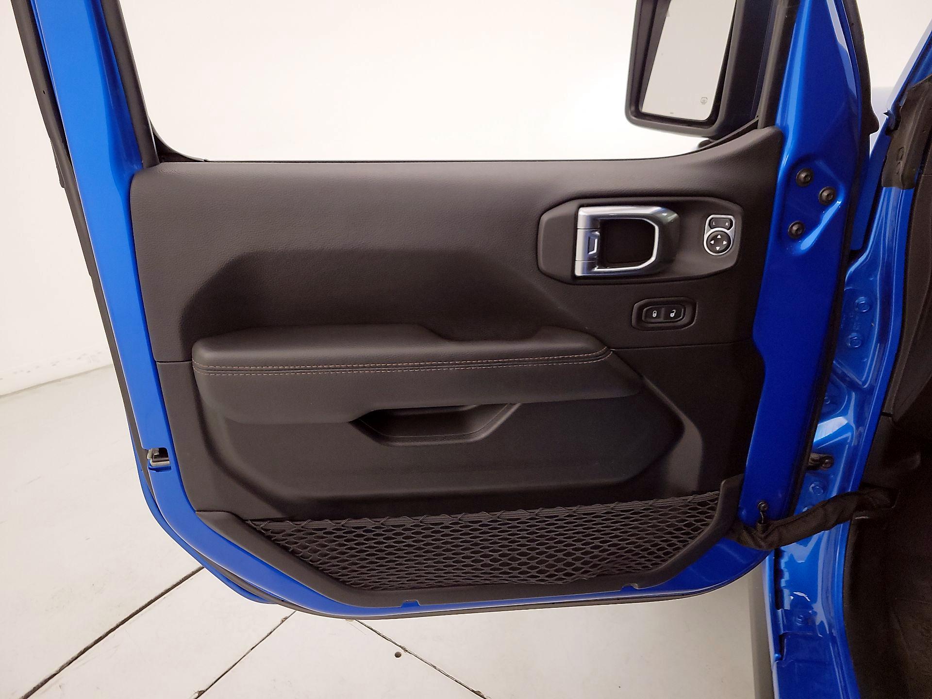 Thumbnail: 2022 Jeep Wrangler - 12