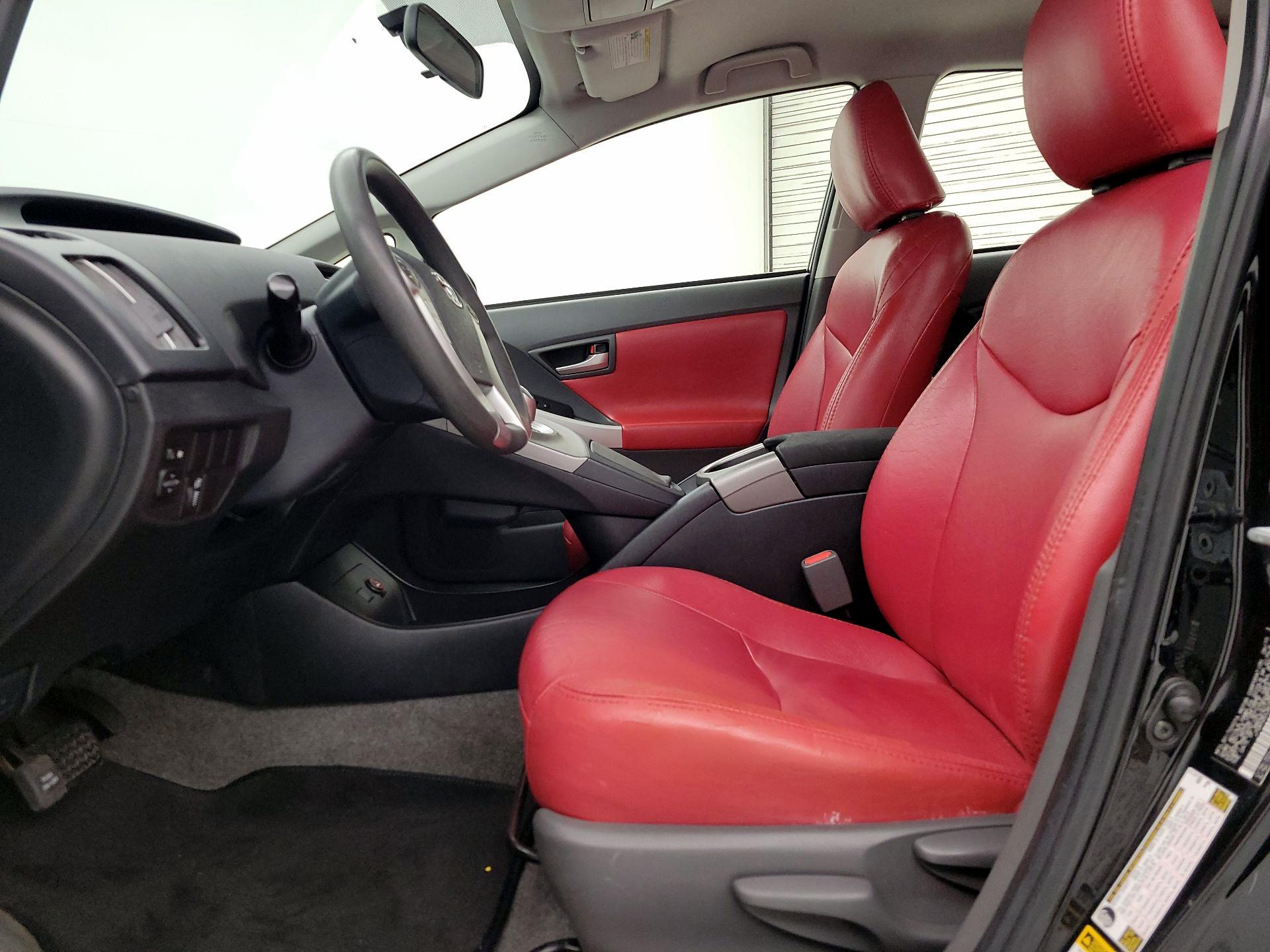 Thumbnail: 2015 Toyota Prius - 11