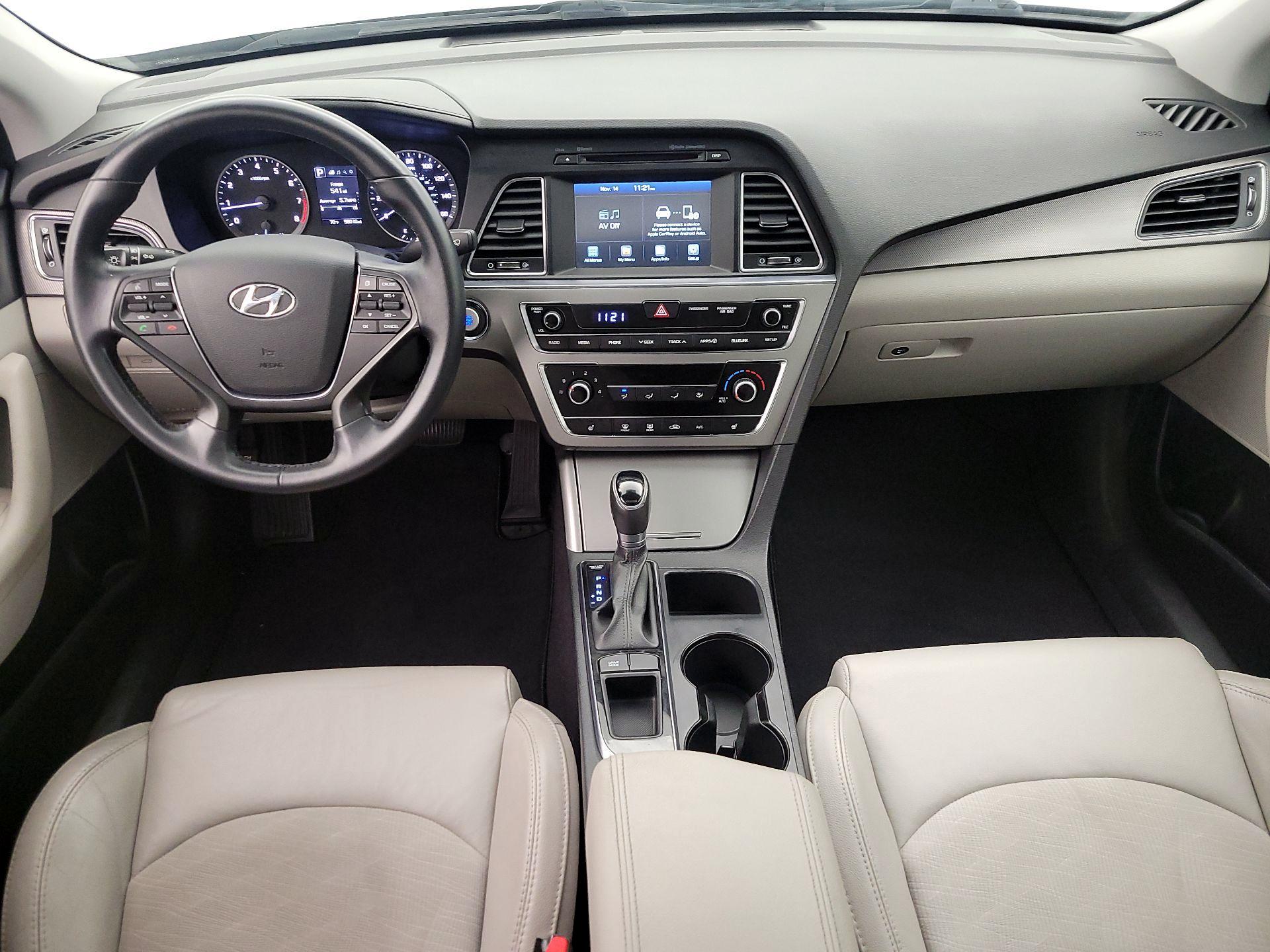 Thumbnail: 2016 Hyundai Sonata - 9