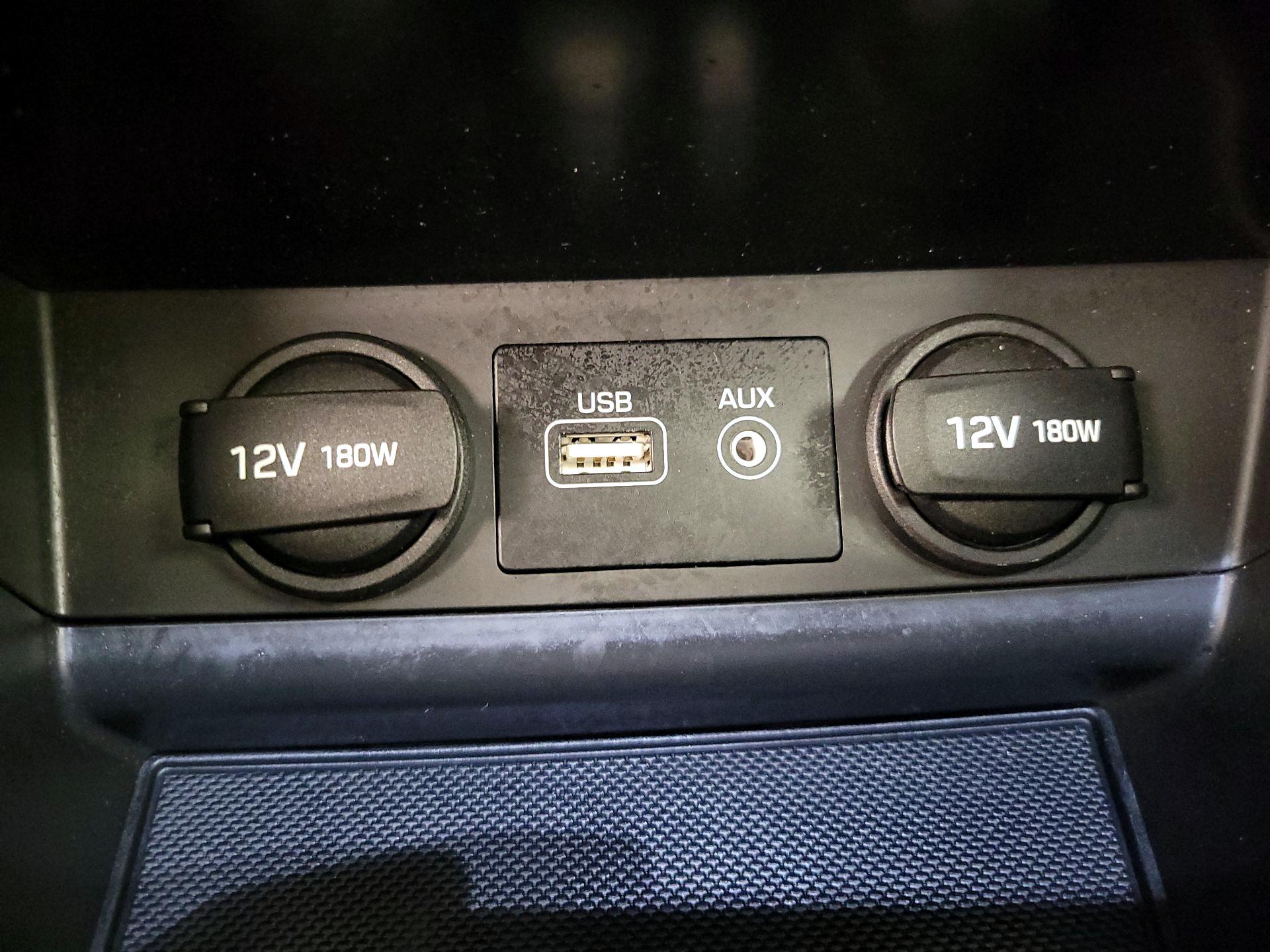 Thumbnail: 2016 Hyundai Sonata - 18