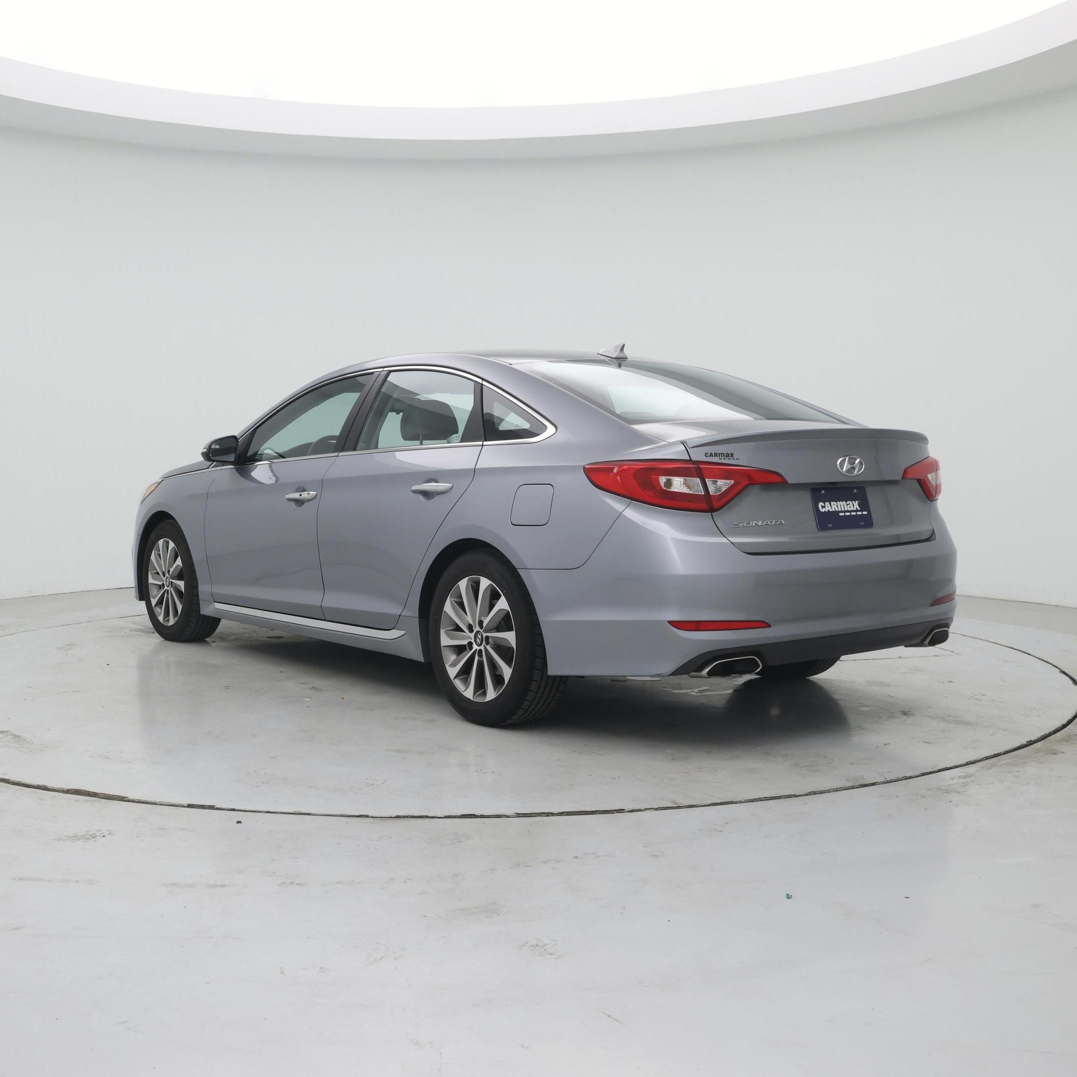 Thumbnail: 2016 Hyundai Sonata - 2