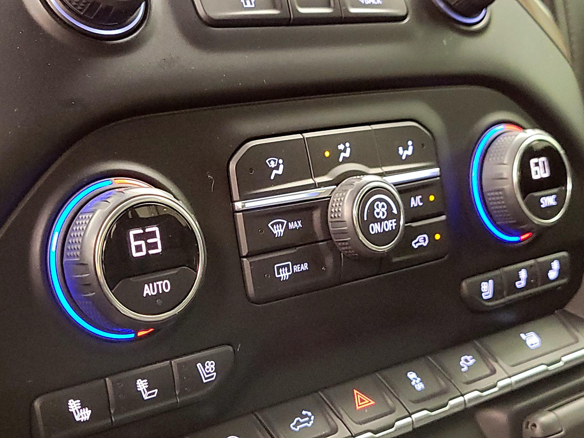 Thumbnail: 2020 Chevrolet Silverado 1500 - 17