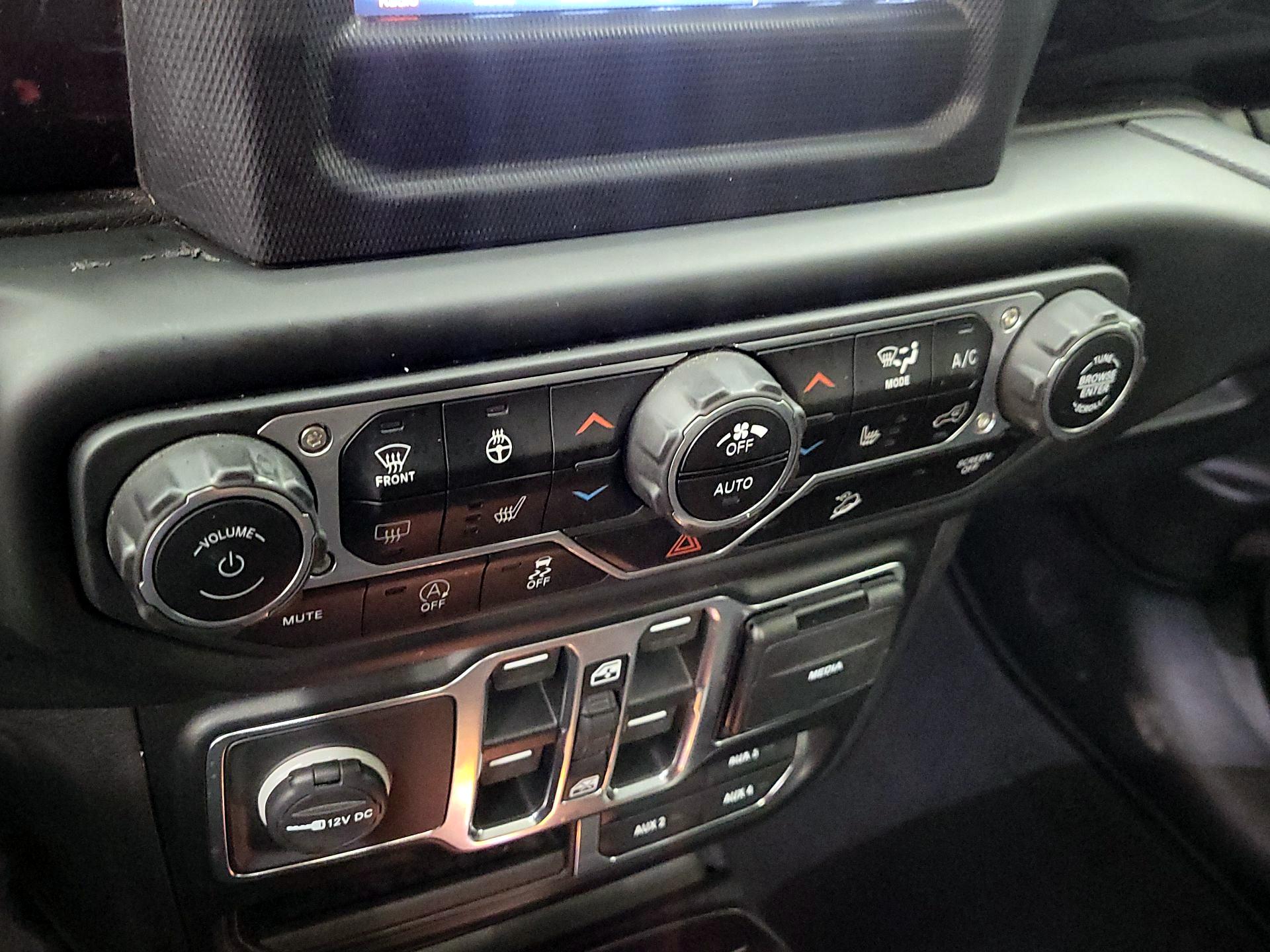 Thumbnail: 2021 Jeep Wrangler - 16