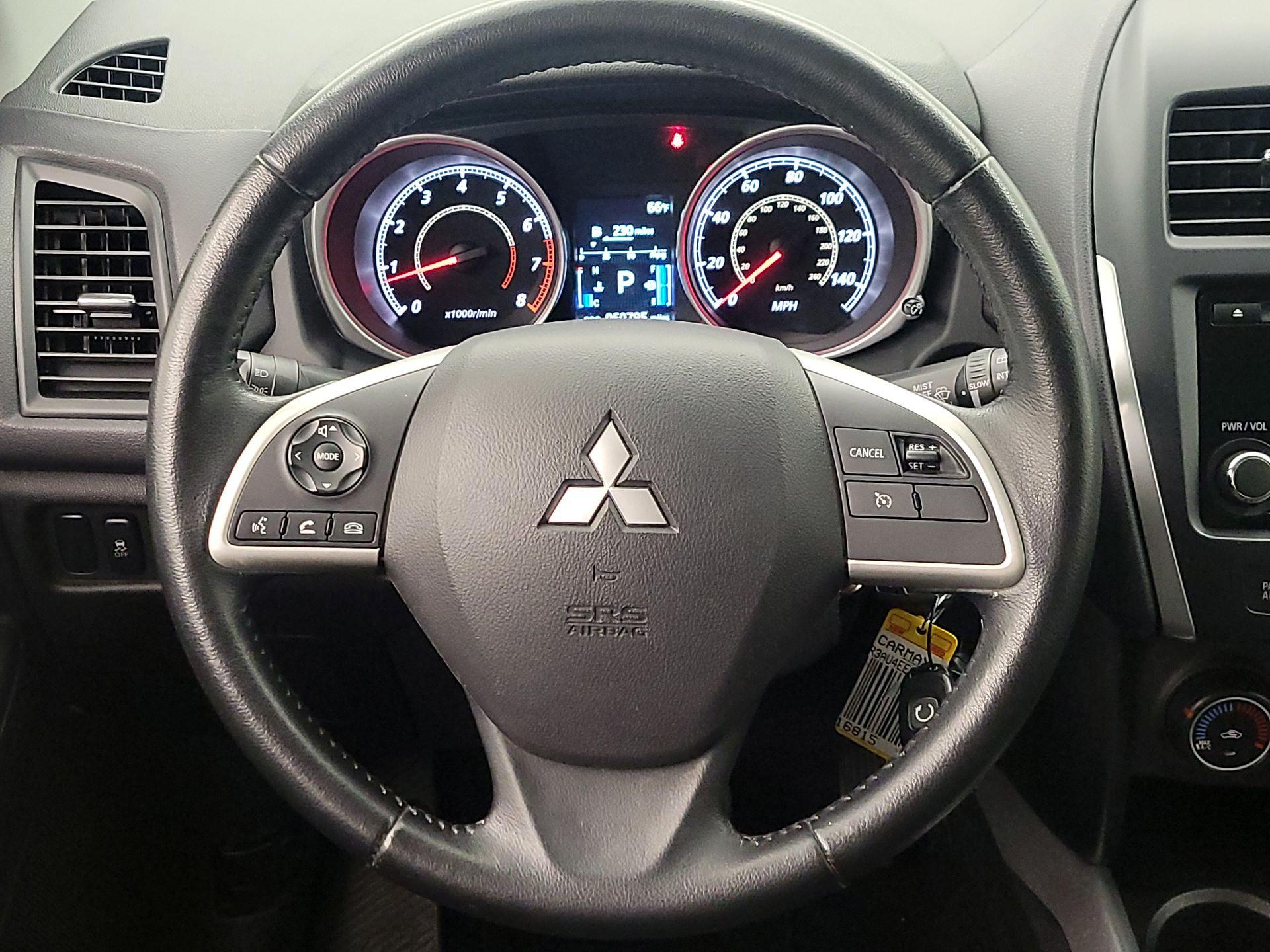 Thumbnail: 2014 Mitsubishi Outlander Sport - 10