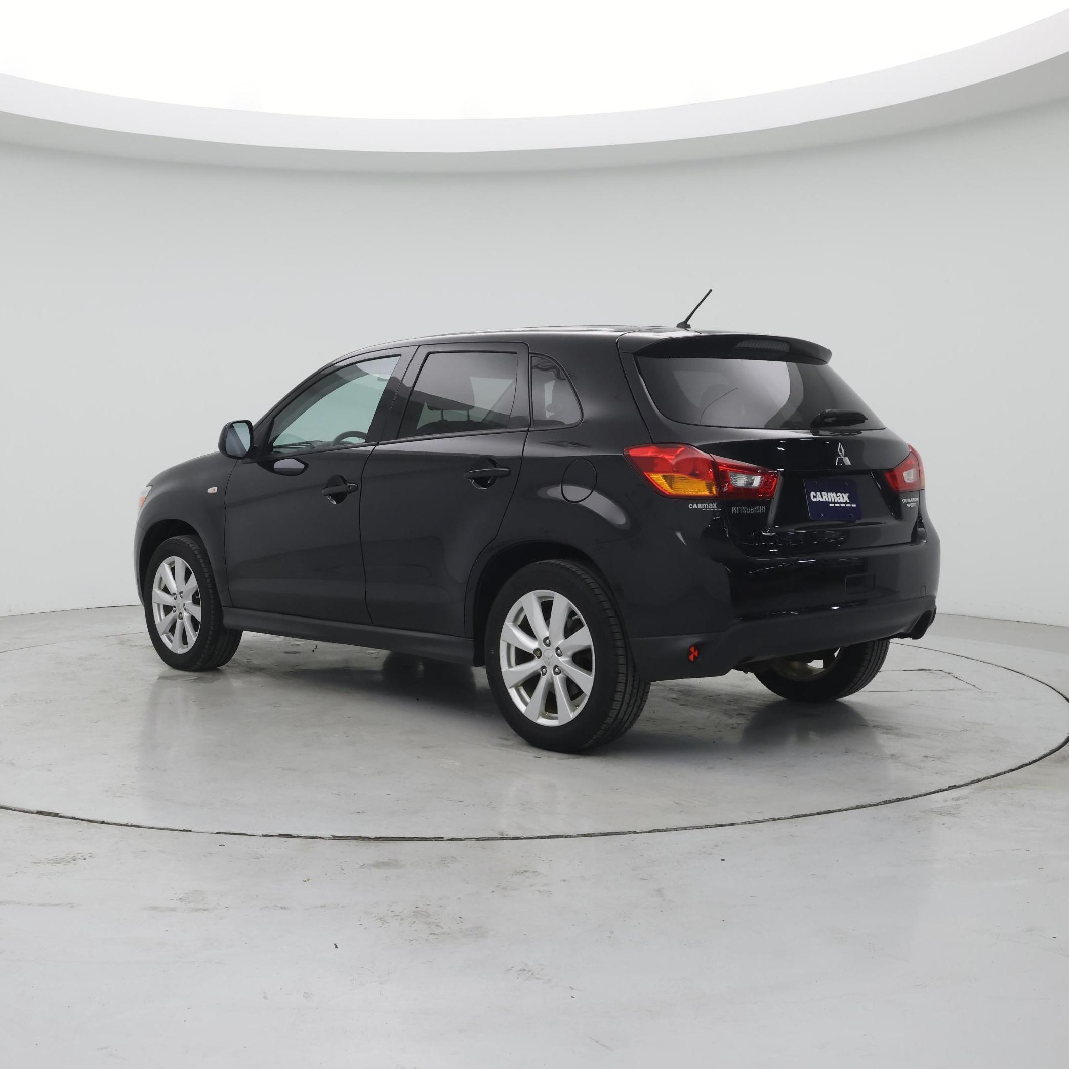 Thumbnail: 2014 Mitsubishi Outlander Sport - 2