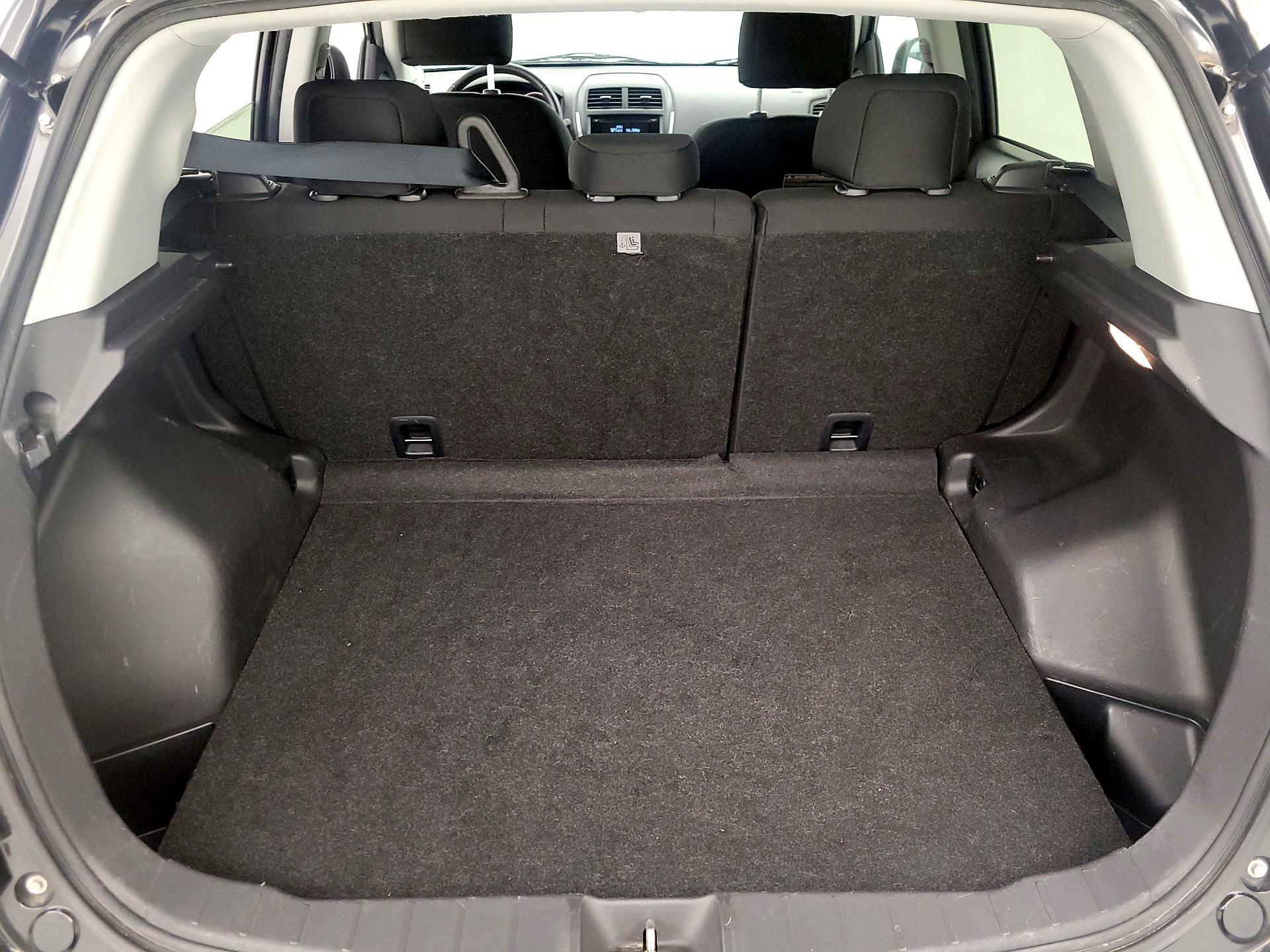 Thumbnail: 2014 Mitsubishi Outlander Sport - 19