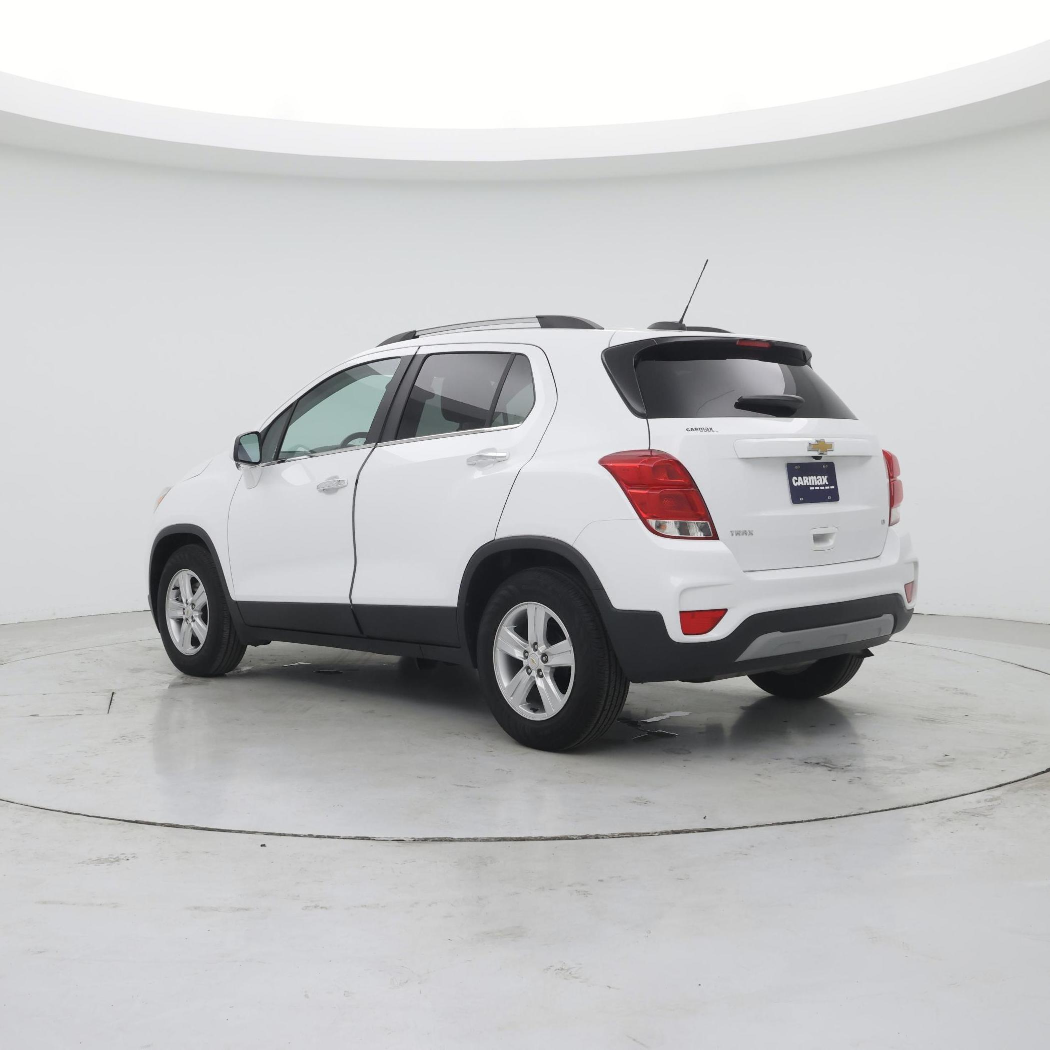 Thumbnail: 2019 Chevrolet Trax - 2