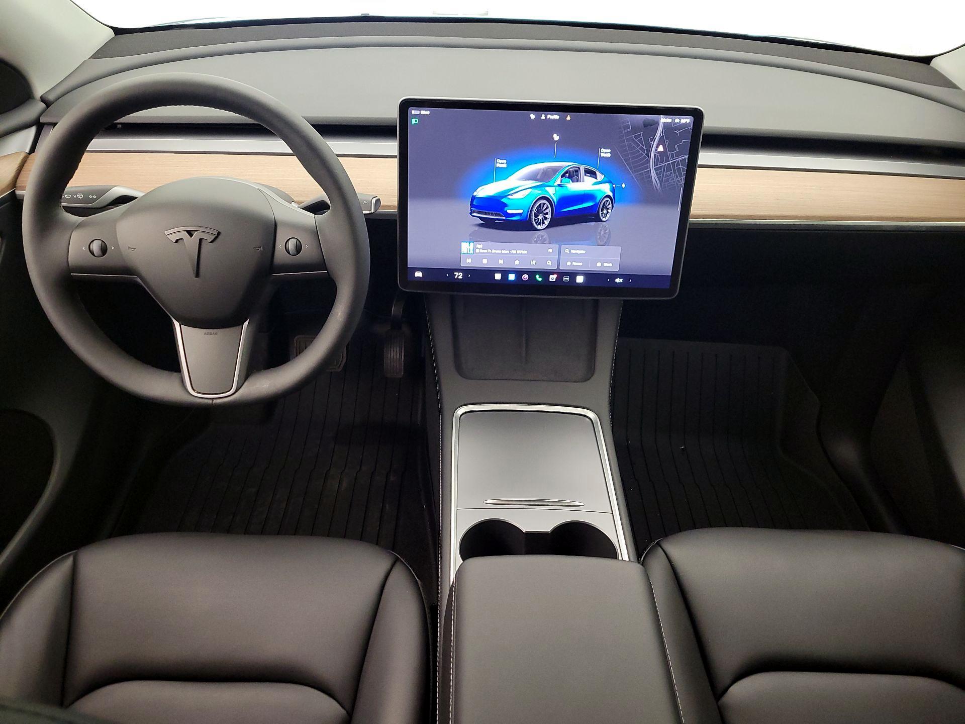 Thumbnail: 2024 Tesla Model Y - 9