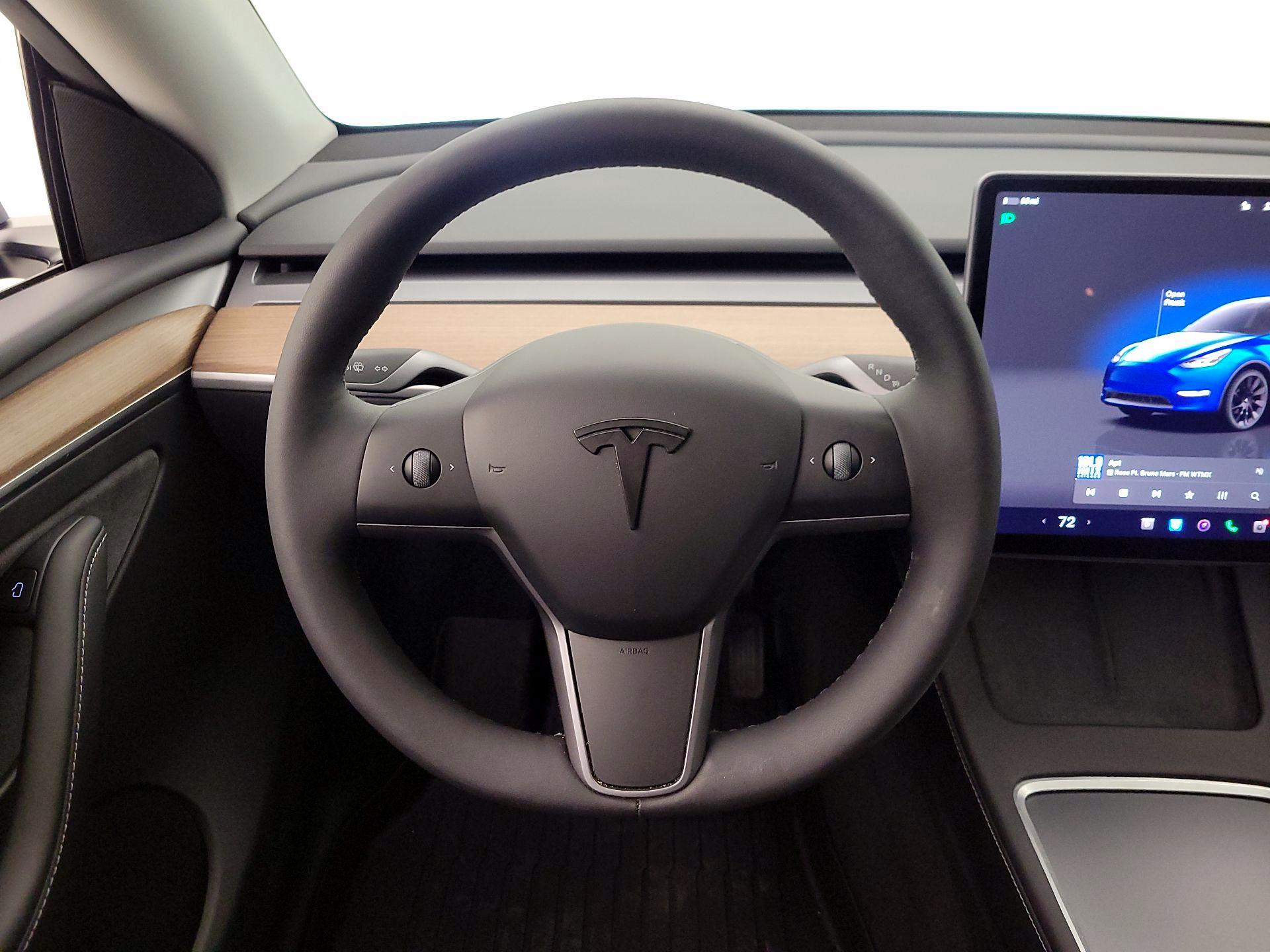 Thumbnail: 2024 Tesla Model Y - 10