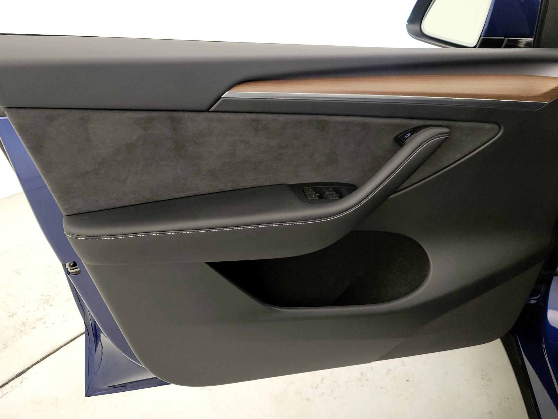 Thumbnail: 2024 Tesla Model Y - 12