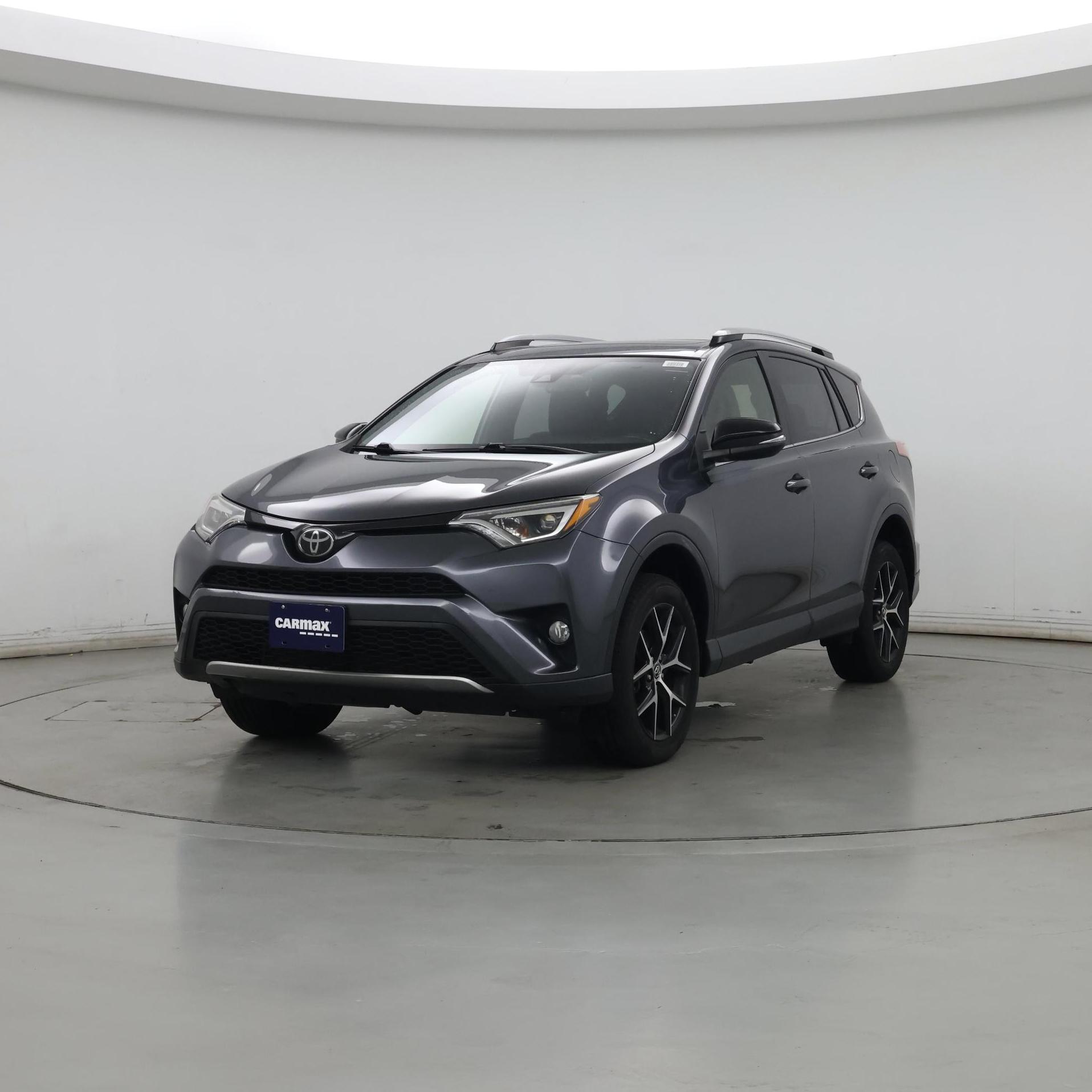 Thumbnail: 2018 Toyota RAV4 - 4