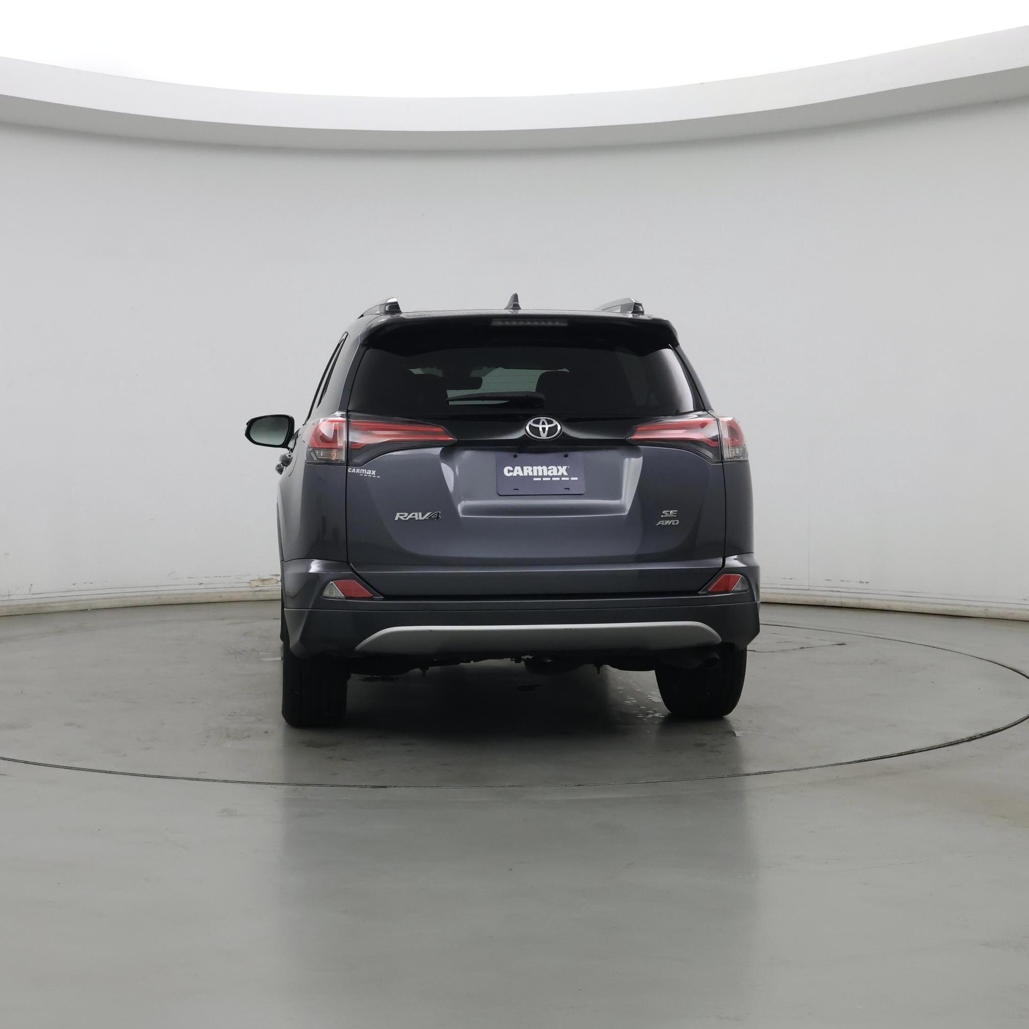 Thumbnail: 2018 Toyota RAV4 - 6