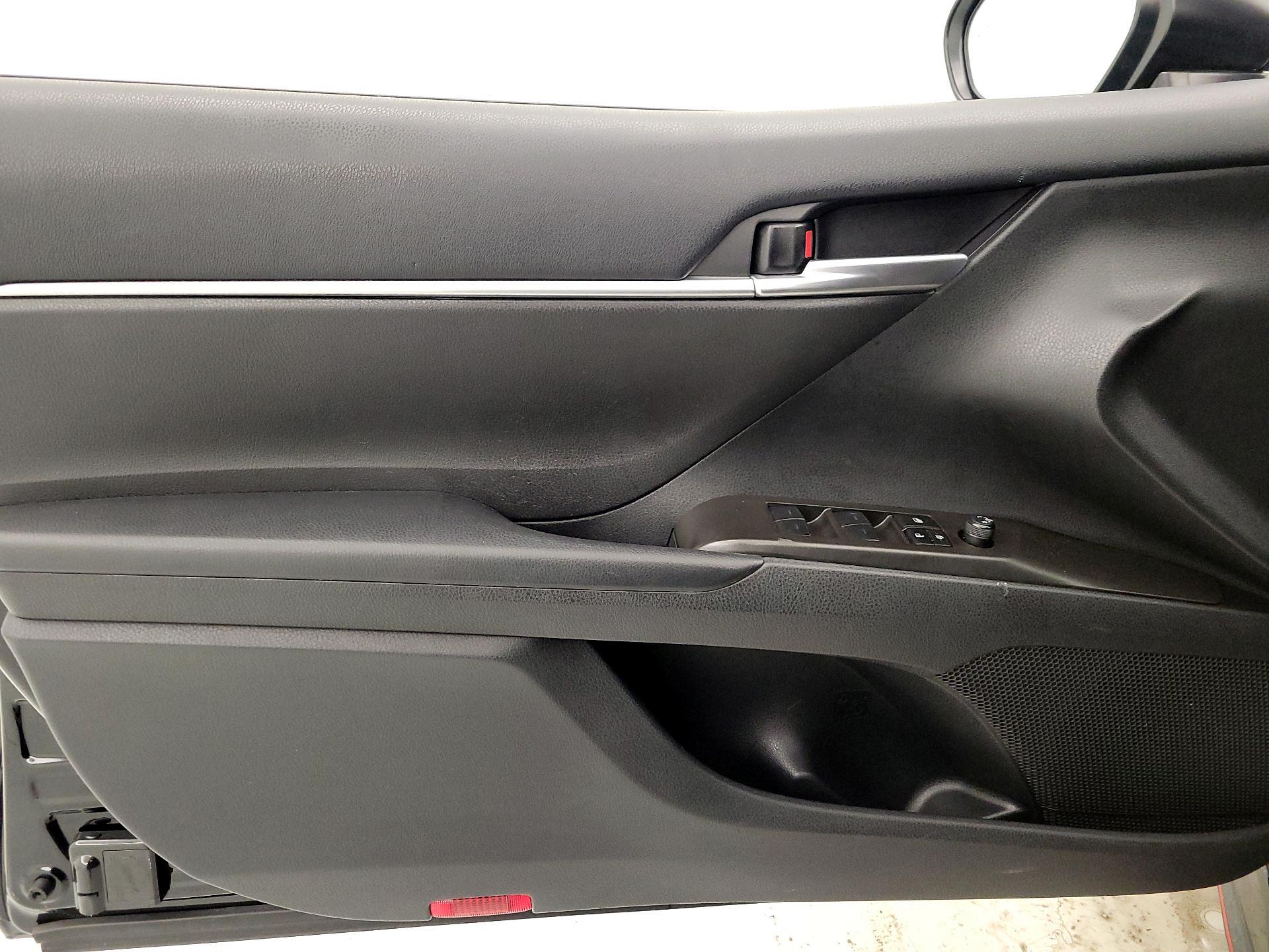 Thumbnail: 2023 Toyota Camry - 12