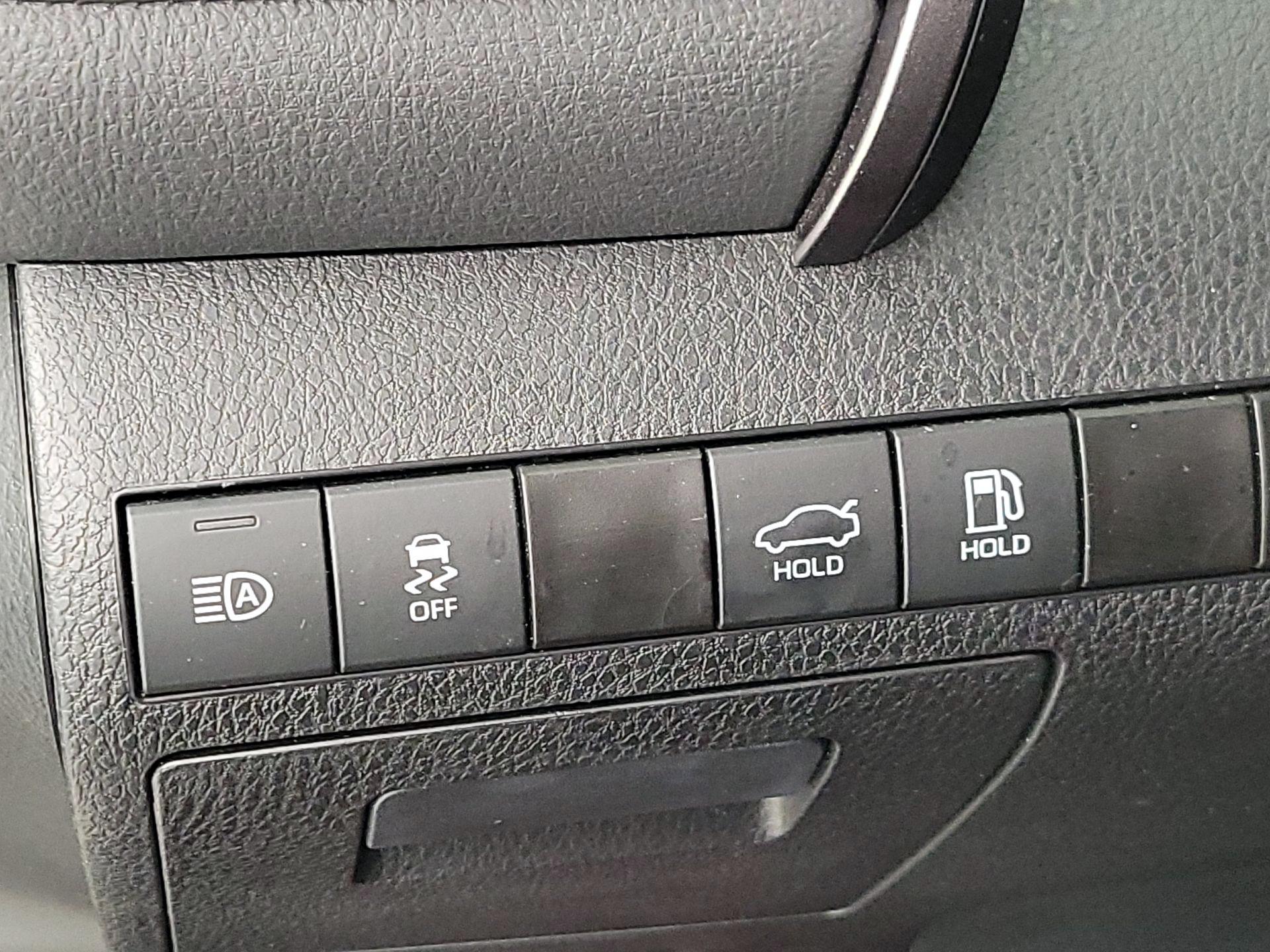 Thumbnail: 2023 Toyota Camry - 13