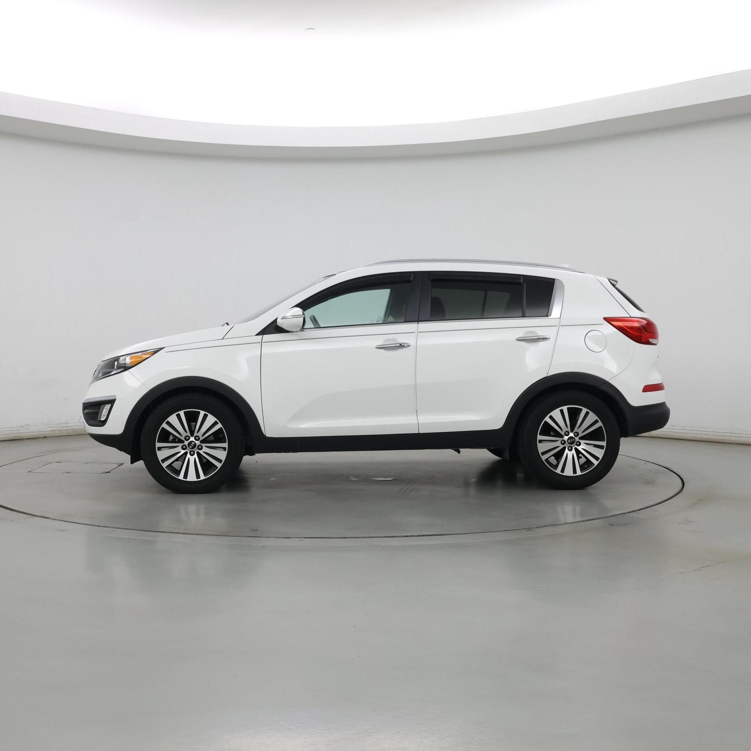 Thumbnail: 2014 Kia Sportage - 3