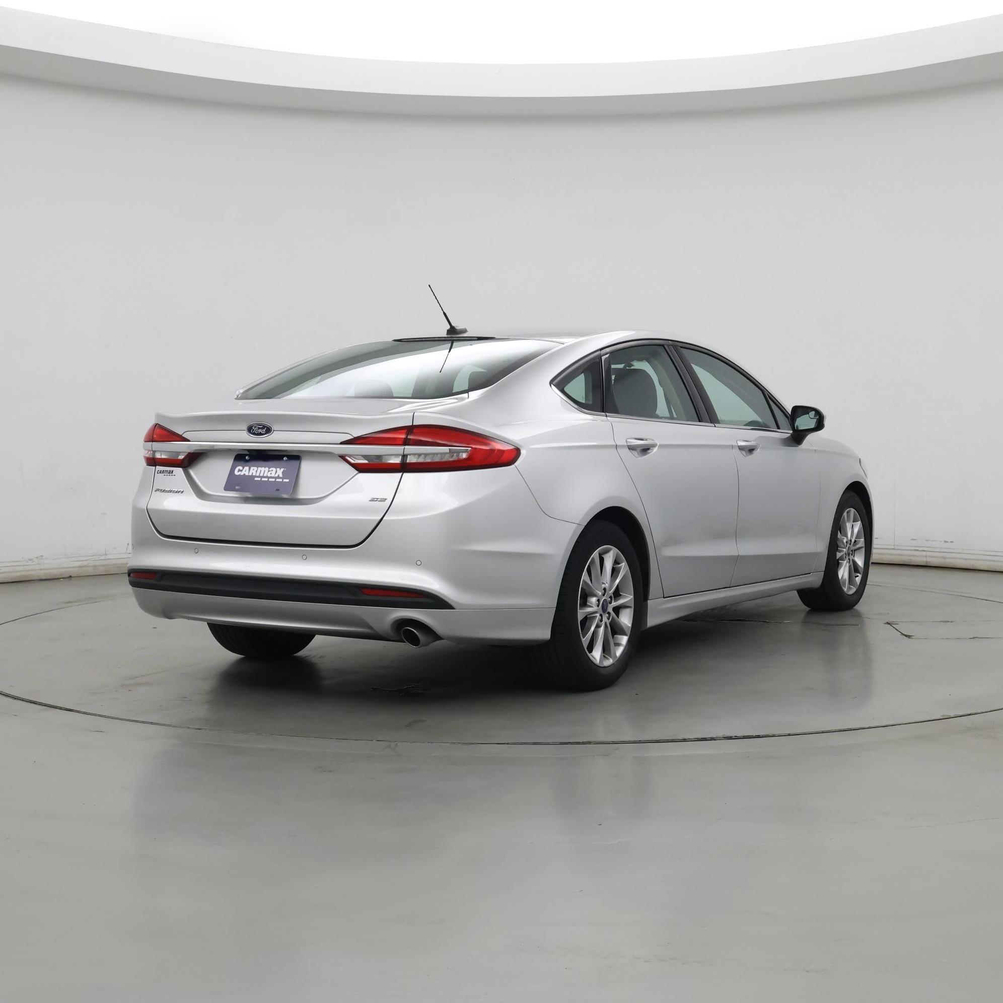 Thumbnail: 2017 Ford Fusion - 8