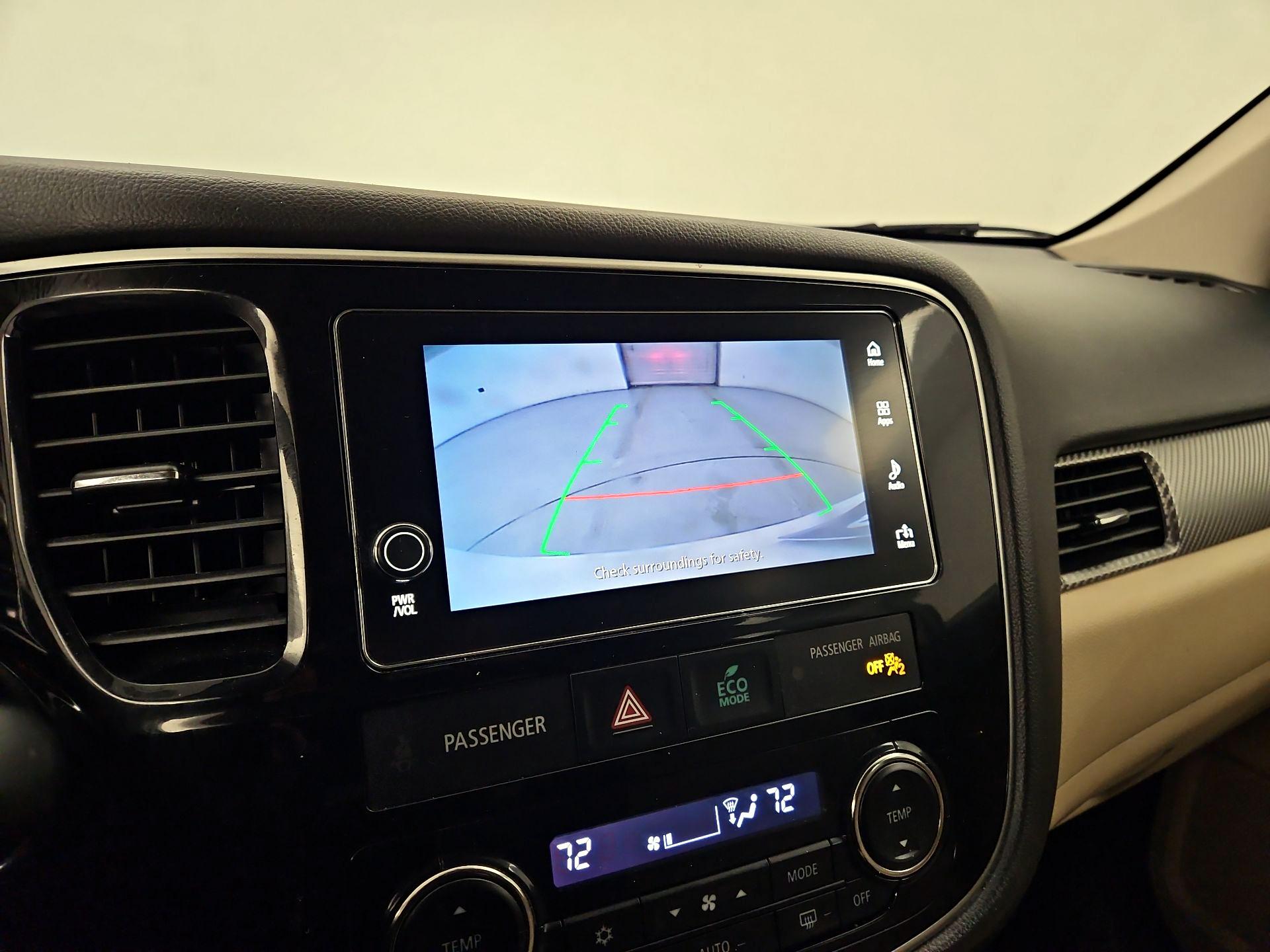 Thumbnail: 2018 Mitsubishi Outlander - 14