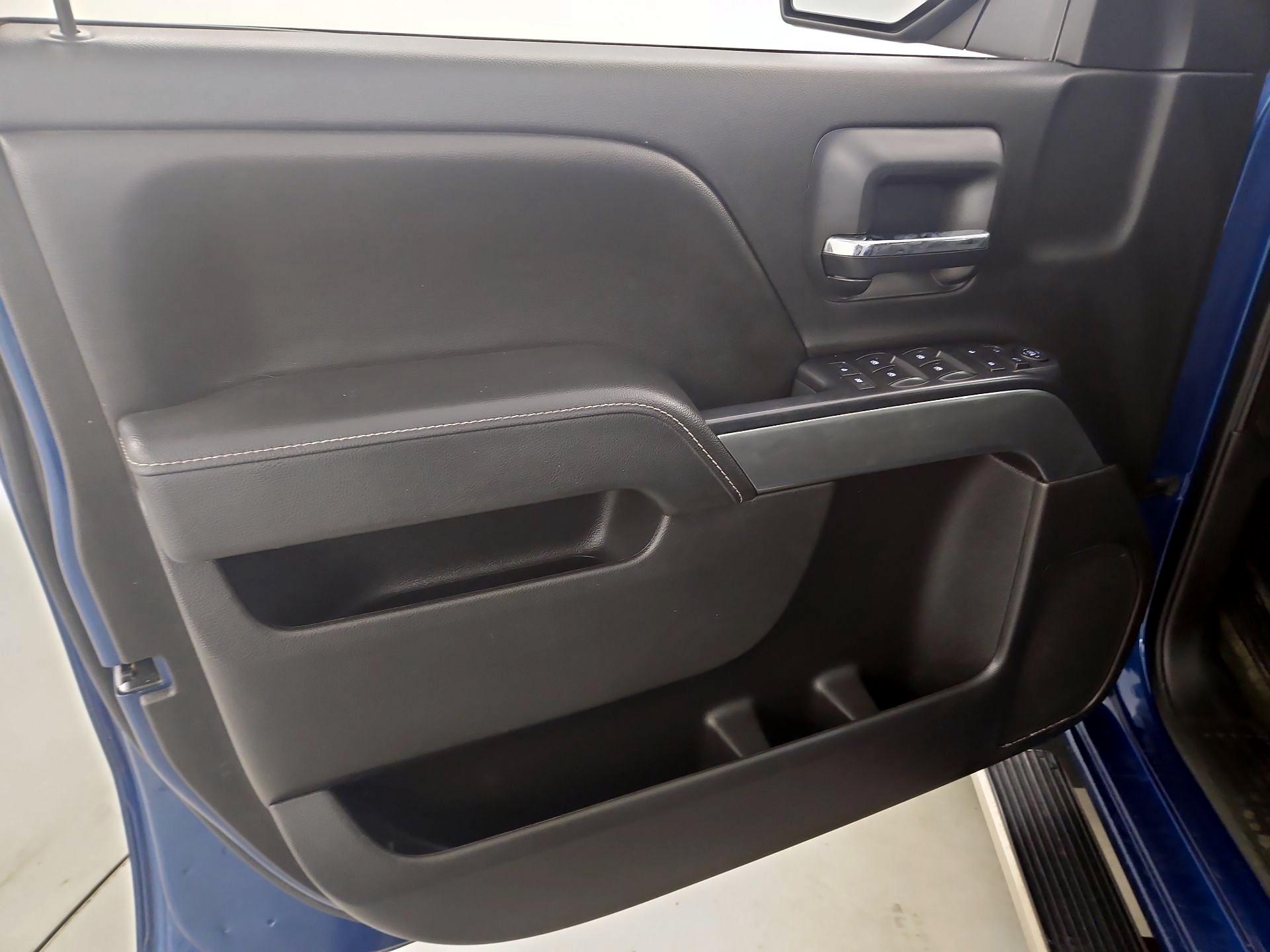 Thumbnail: 2016 Chevrolet Silverado 1500 - 12