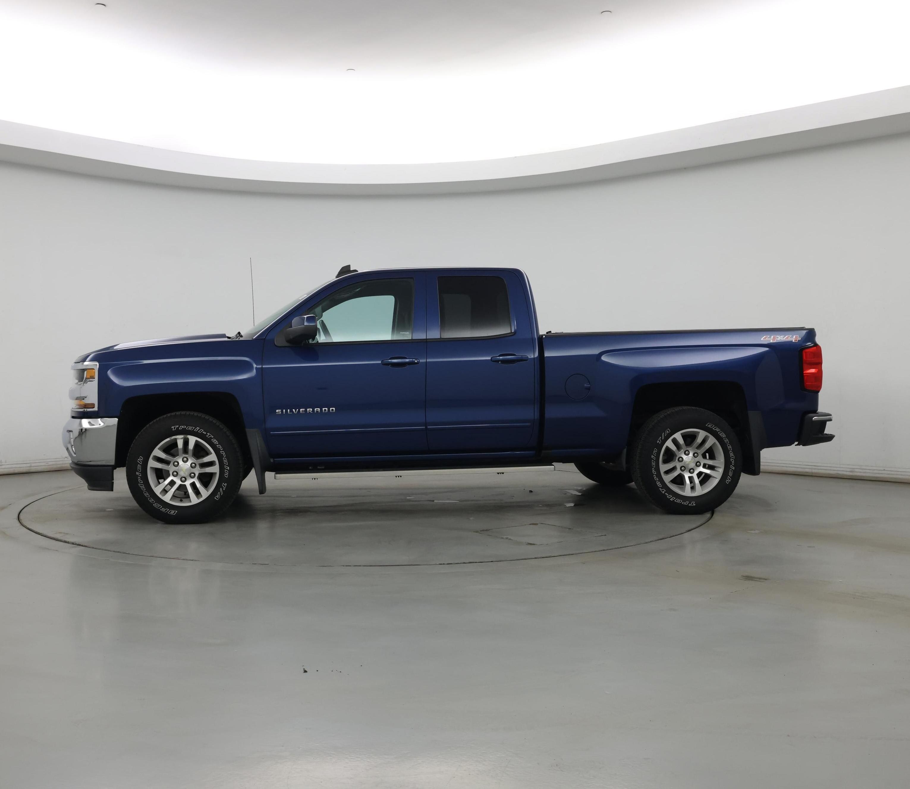Thumbnail: 2016 Chevrolet Silverado 1500 - 3