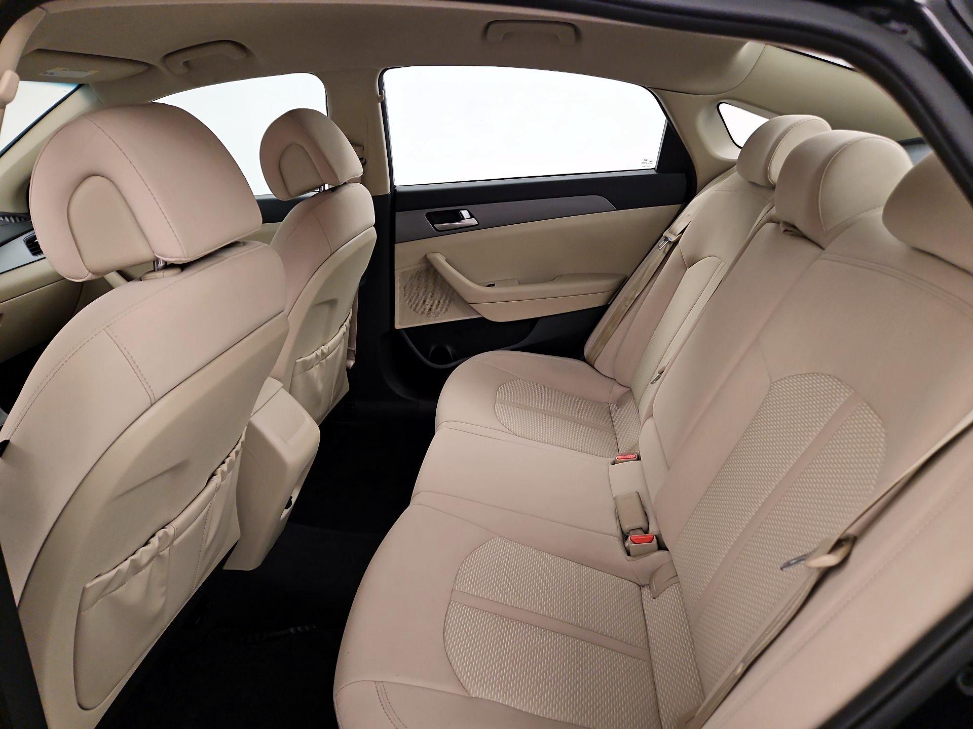 Thumbnail: 2017 Hyundai Sonata - 19