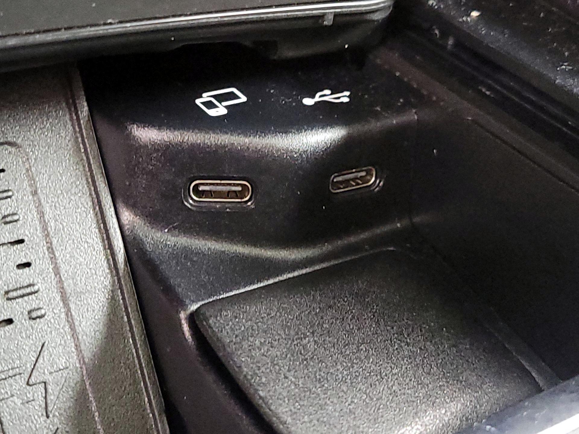 Thumbnail: 2021 Mercedes-Benz GLE - 19