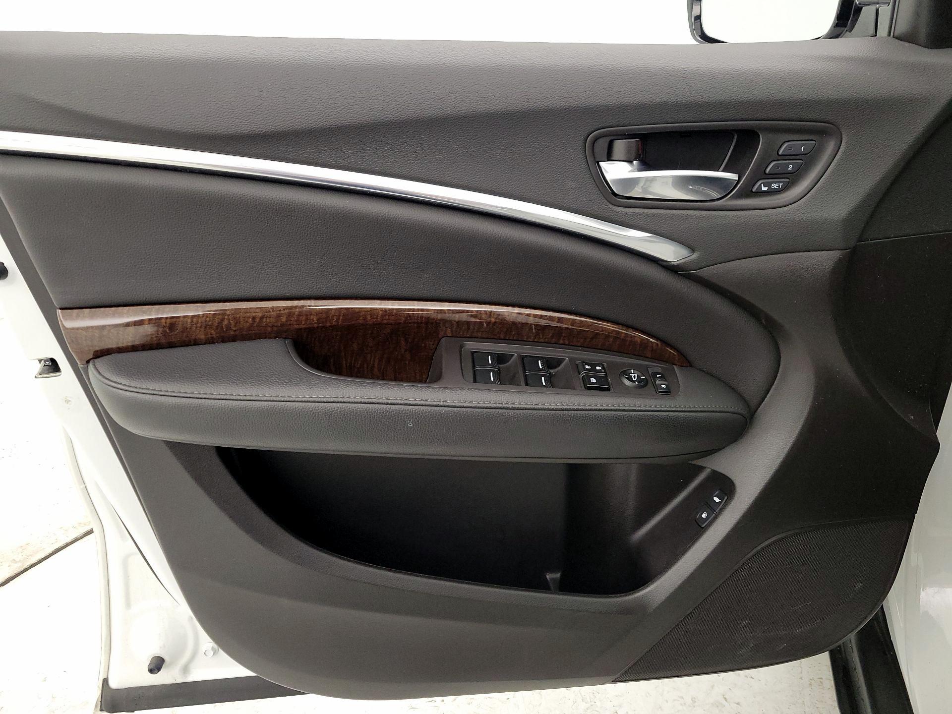 Thumbnail: 2020 Acura MDX - 12