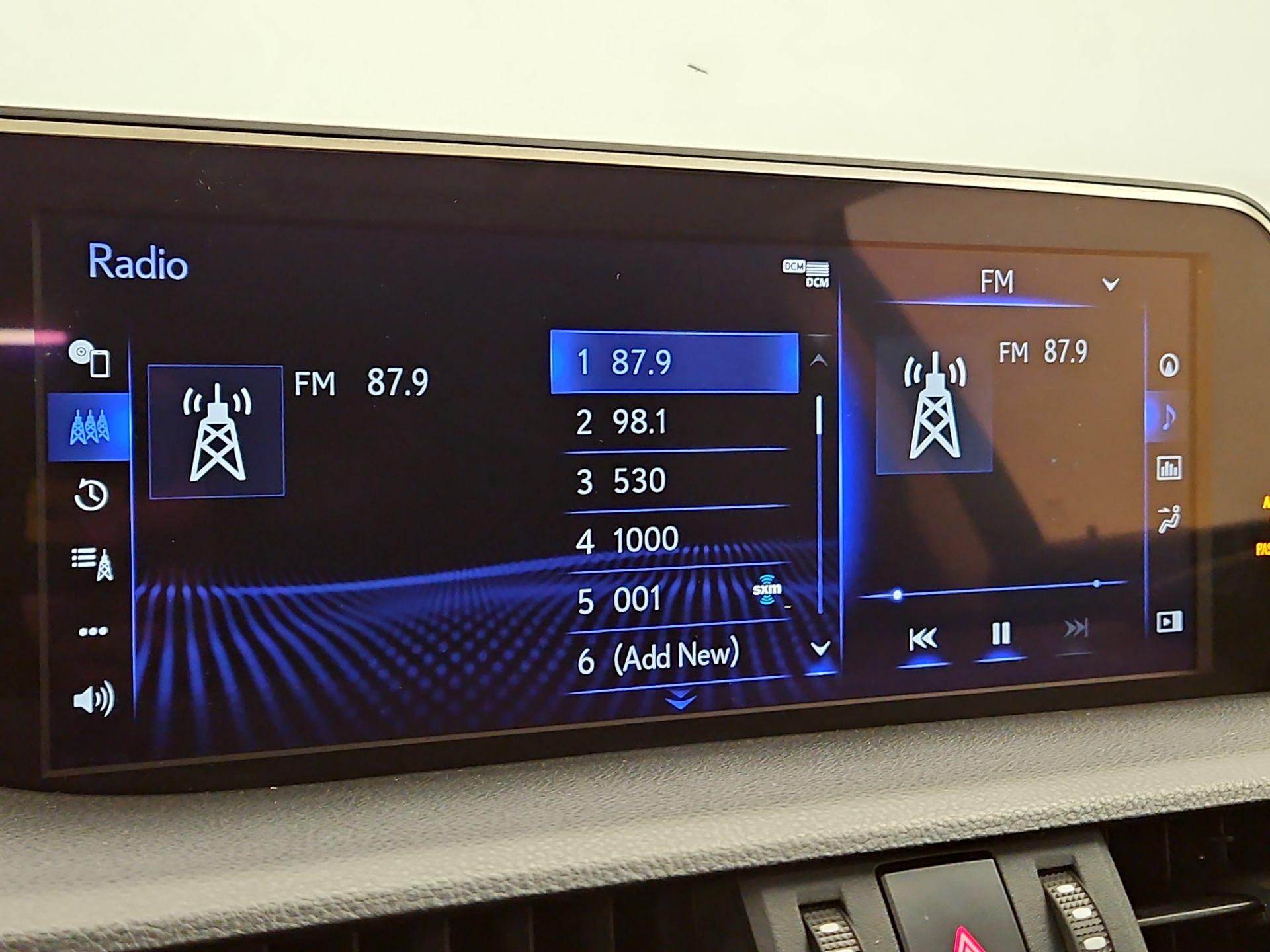 Thumbnail: 2019 Lexus ES - 15