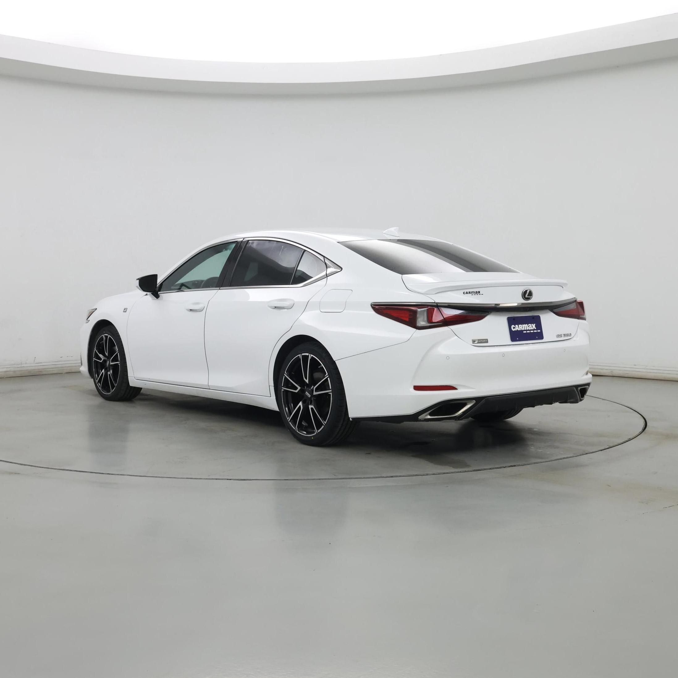 Thumbnail: 2019 Lexus ES - 2
