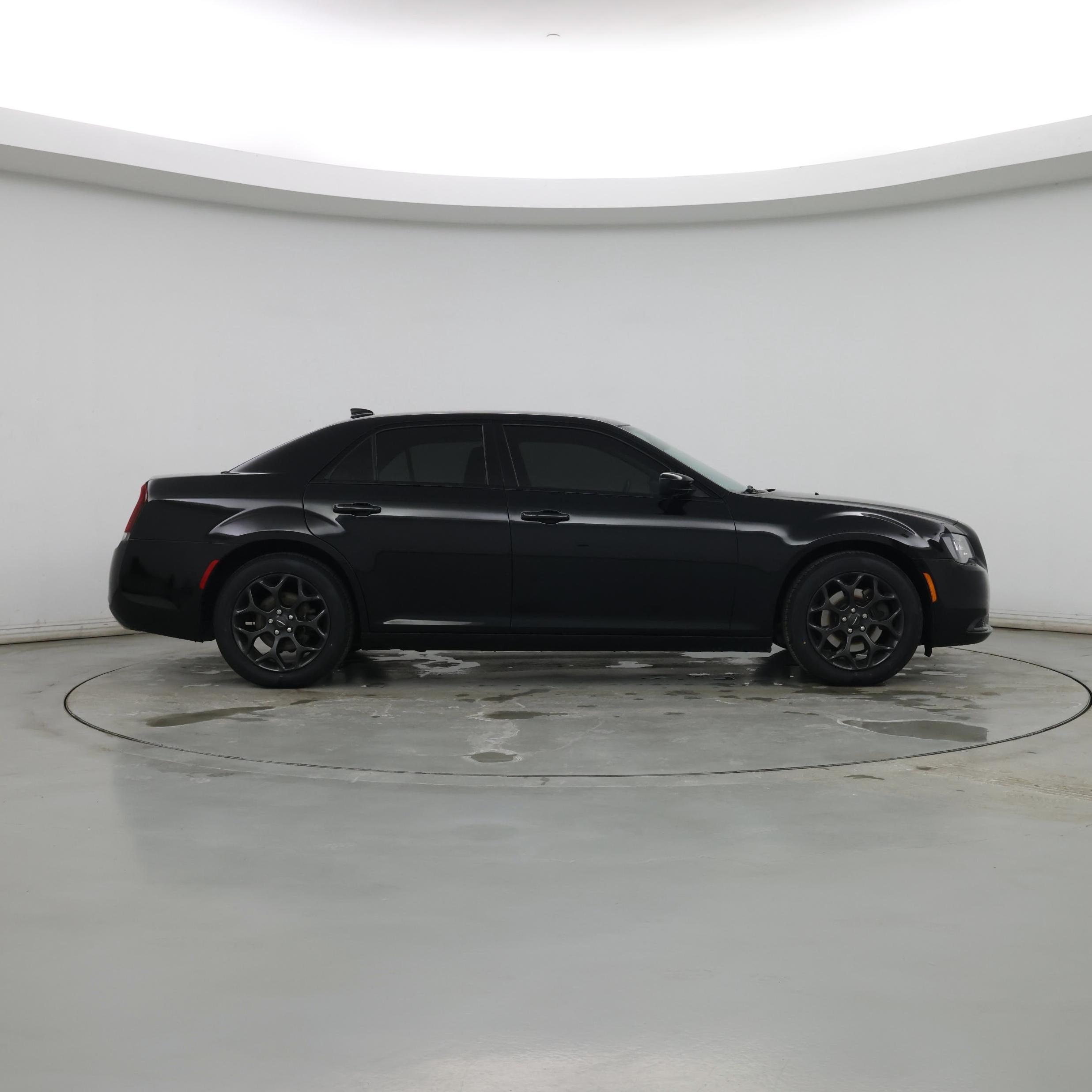 Thumbnail: 2019 Chrysler 300 - 7