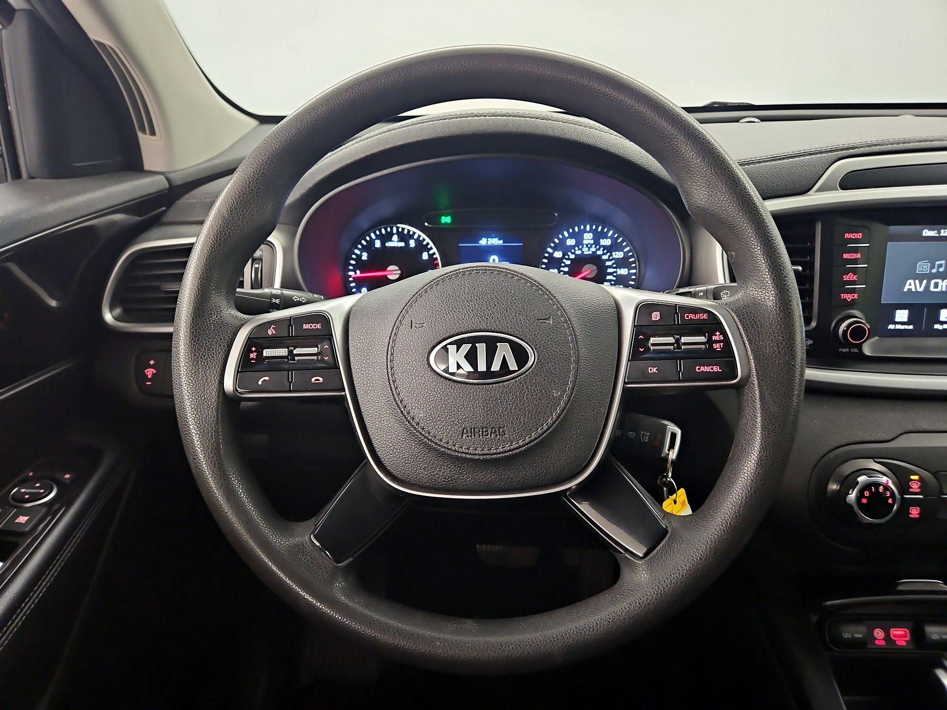 Thumbnail: 2019 Kia Sorento - 10