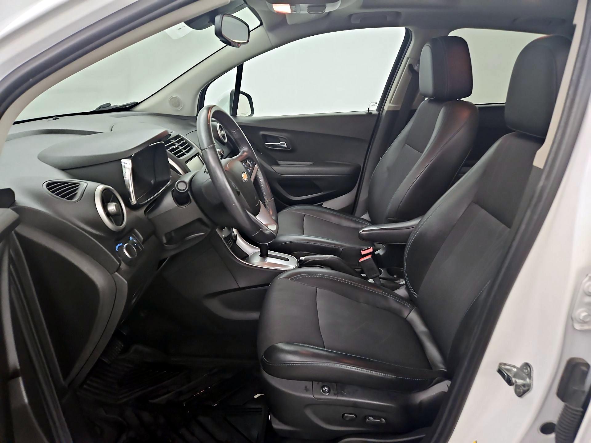 Thumbnail: 2016 Chevrolet Trax - 11