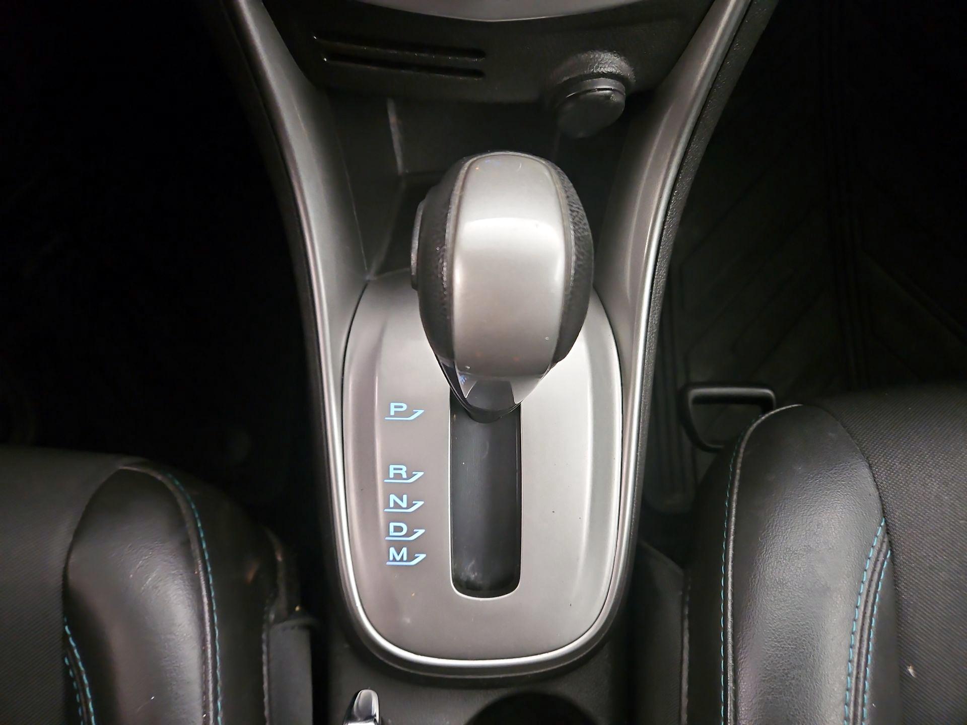 Thumbnail: 2016 Chevrolet Trax - 17