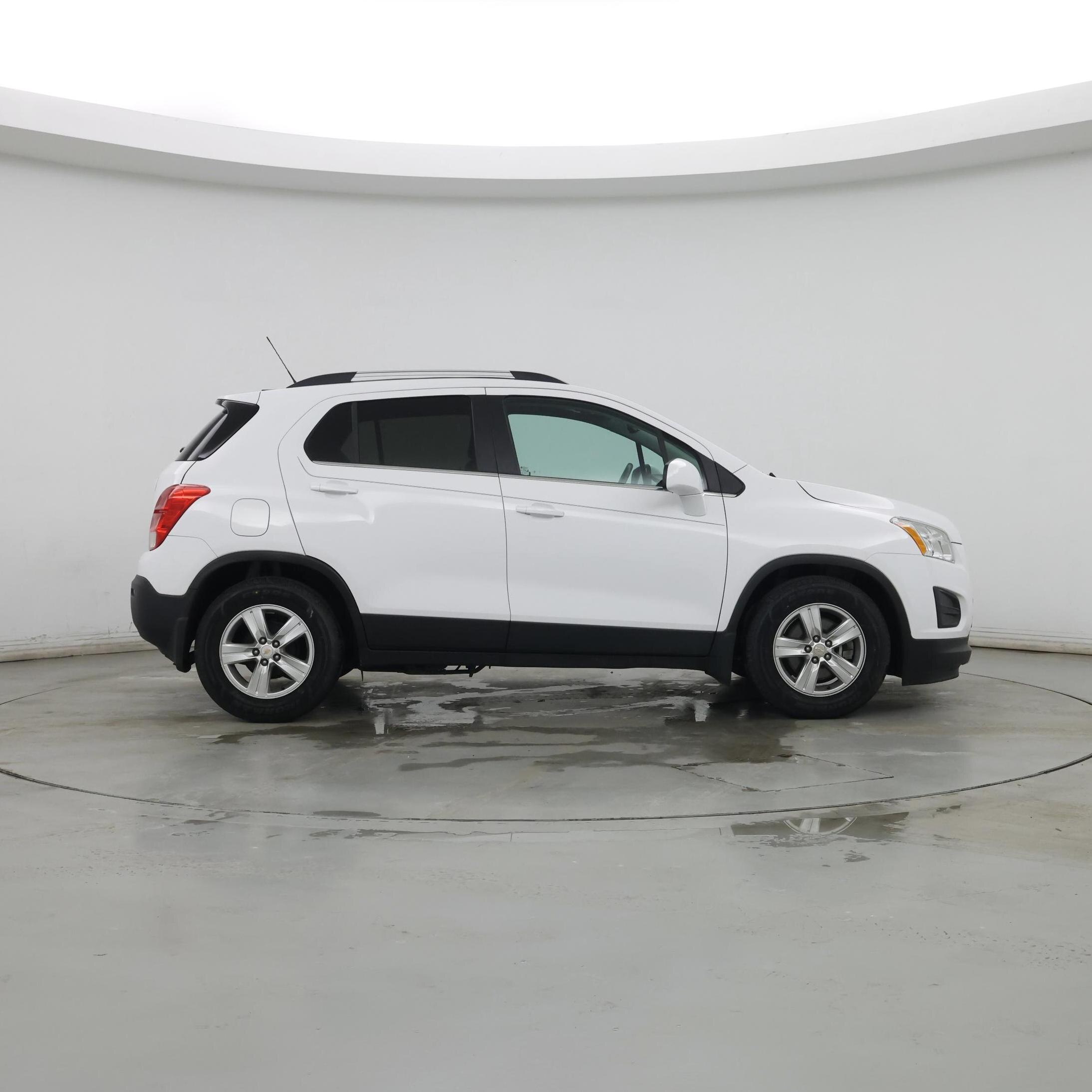 Thumbnail: 2016 Chevrolet Trax - 7